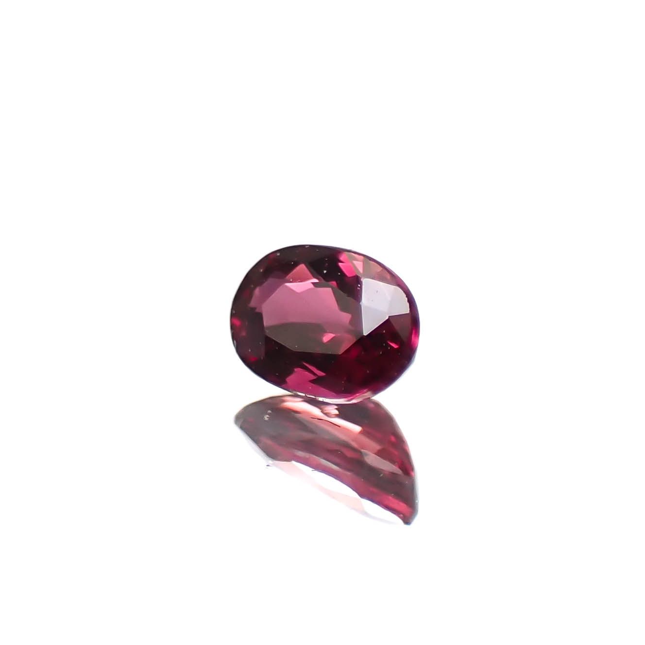 ルビー ビルマ/モザンビーク産 0.15ct [250630507]3.7x2.5mm前後