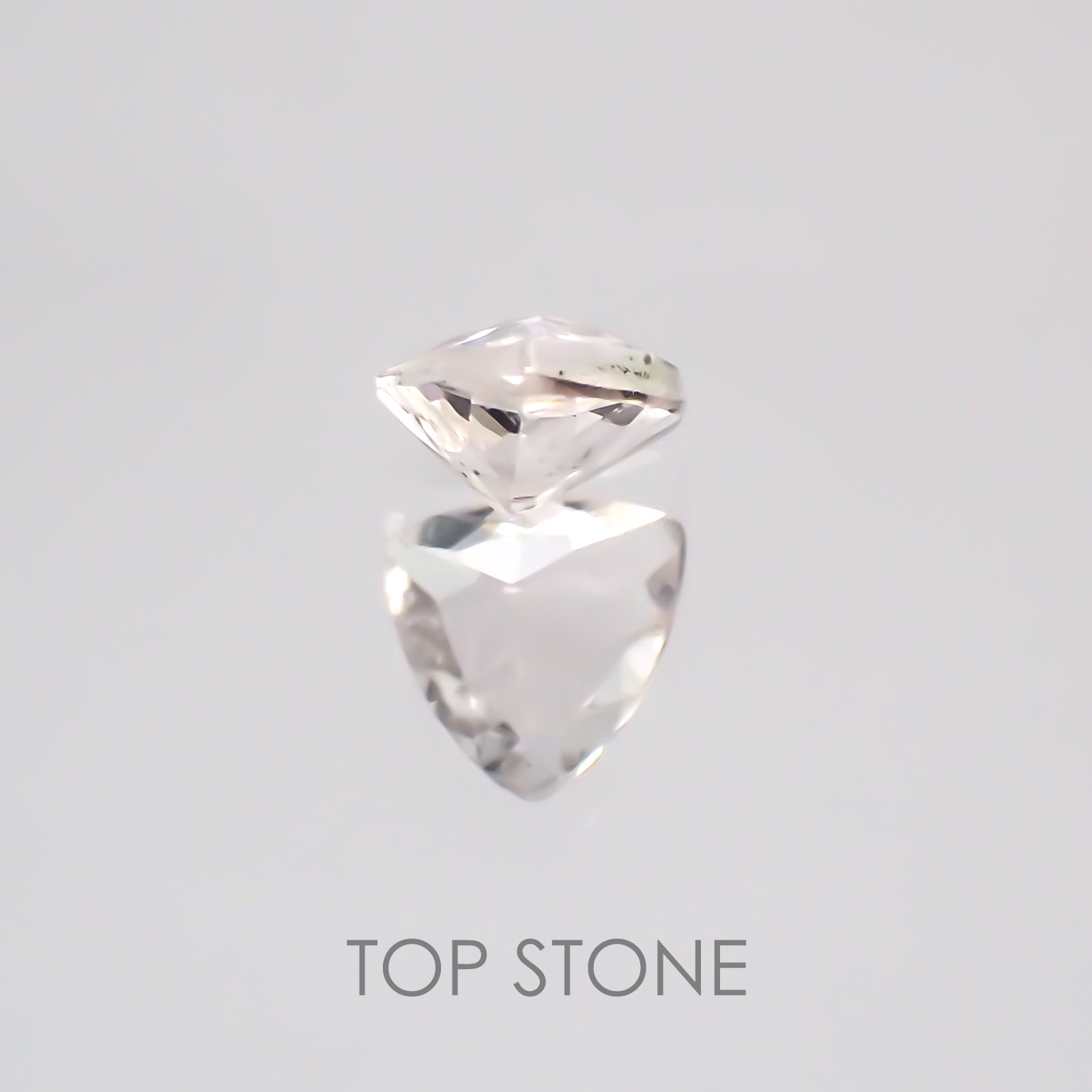 モルガナイト(宝石名モルガナイト) ナイジェリア産 0.22ct 識別済[20128571]4.1×4.3mm前後