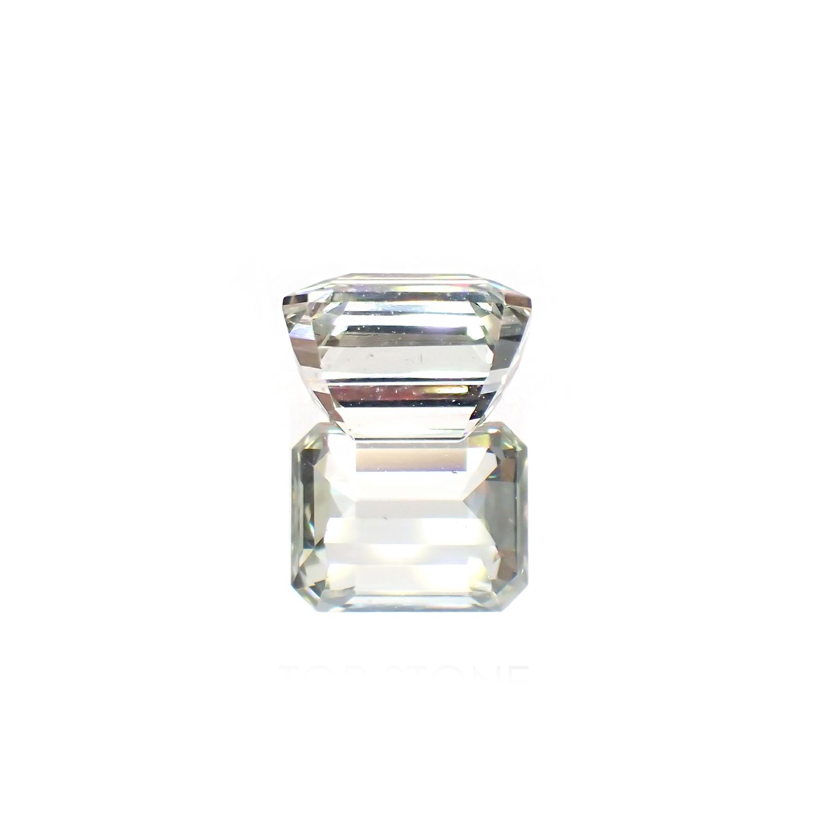 グリーントルマリン(宝石名トルマリン) ルワンダ産 ソ付(彩珠) 1.390ct / 6.9x5.4mm前後 [211013641]