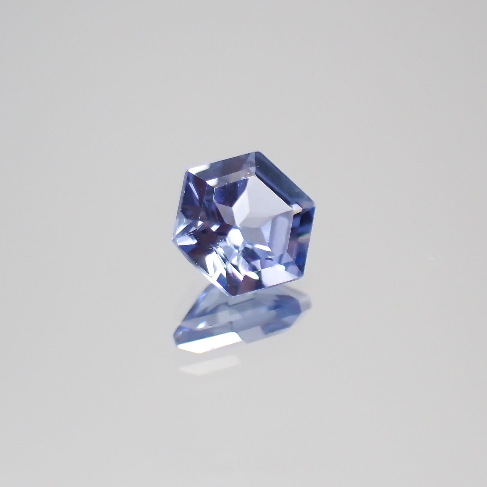 ◇ヘキサゴンカット◇サファイアSA(宝石名サファイア) マダガスカル産 0.27ct 識別済[210611055]3.6×3.6mm前後