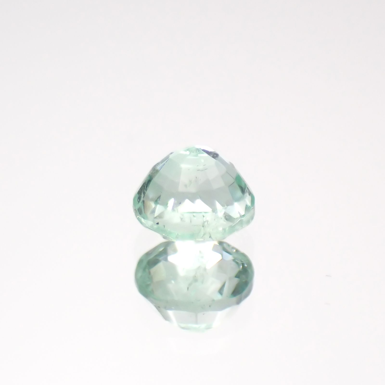 パステルカラーエメラルド コロンビア産 0.22ct[230421732]3.6x3.6mm前後