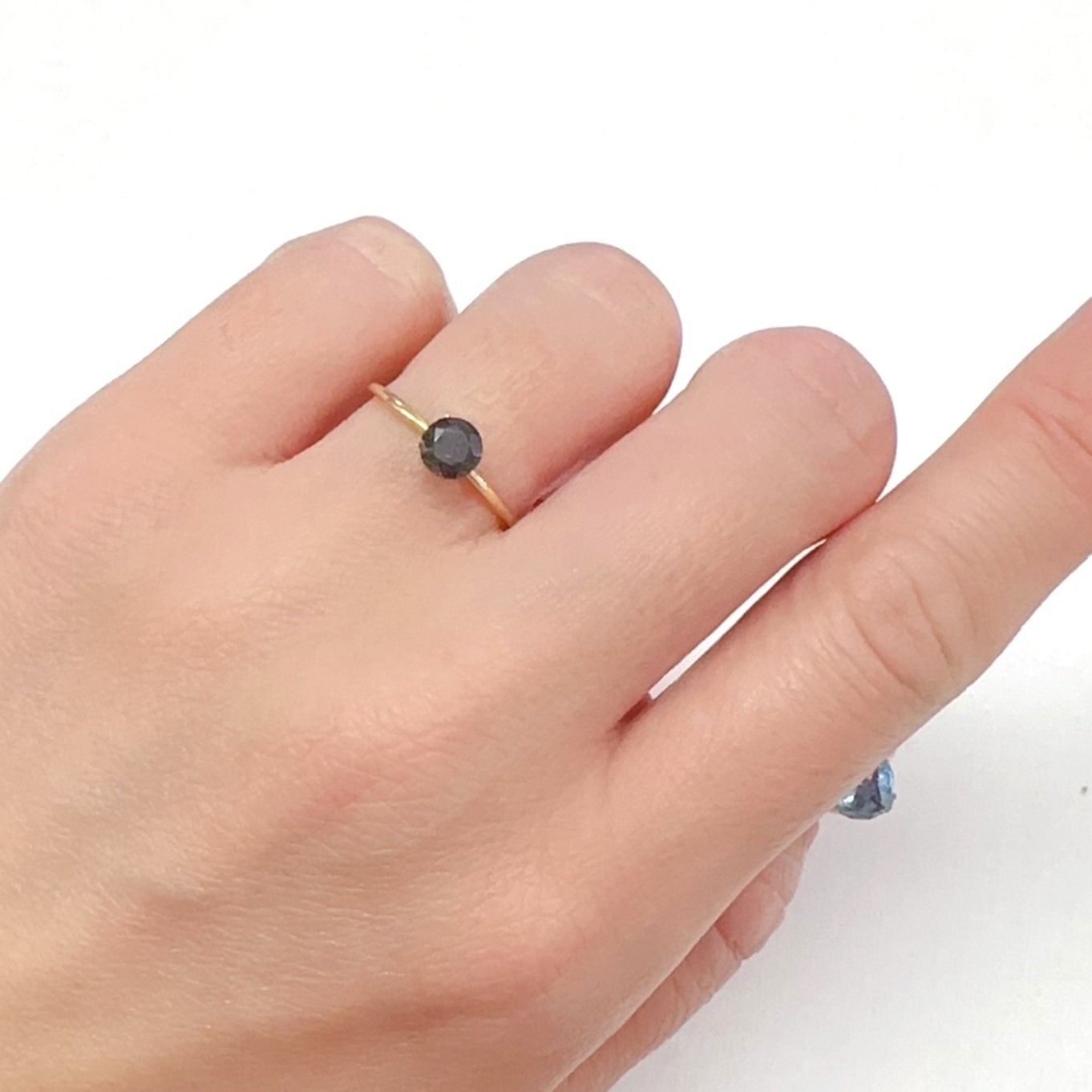 レインボースキャポライト ブラジル産 0.37ct[240326856]5x5mm前後