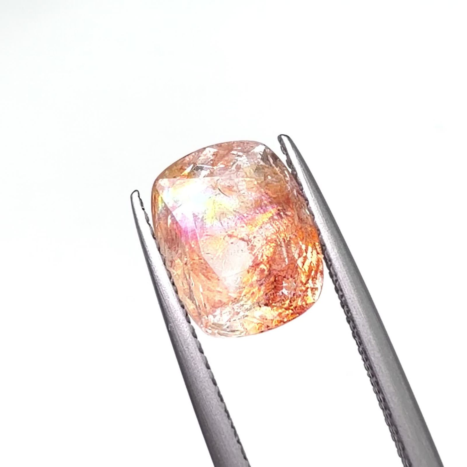 オーロラクォーツ ブラジル産 2.97ct / 10.4x8.2mm前後 [260331890