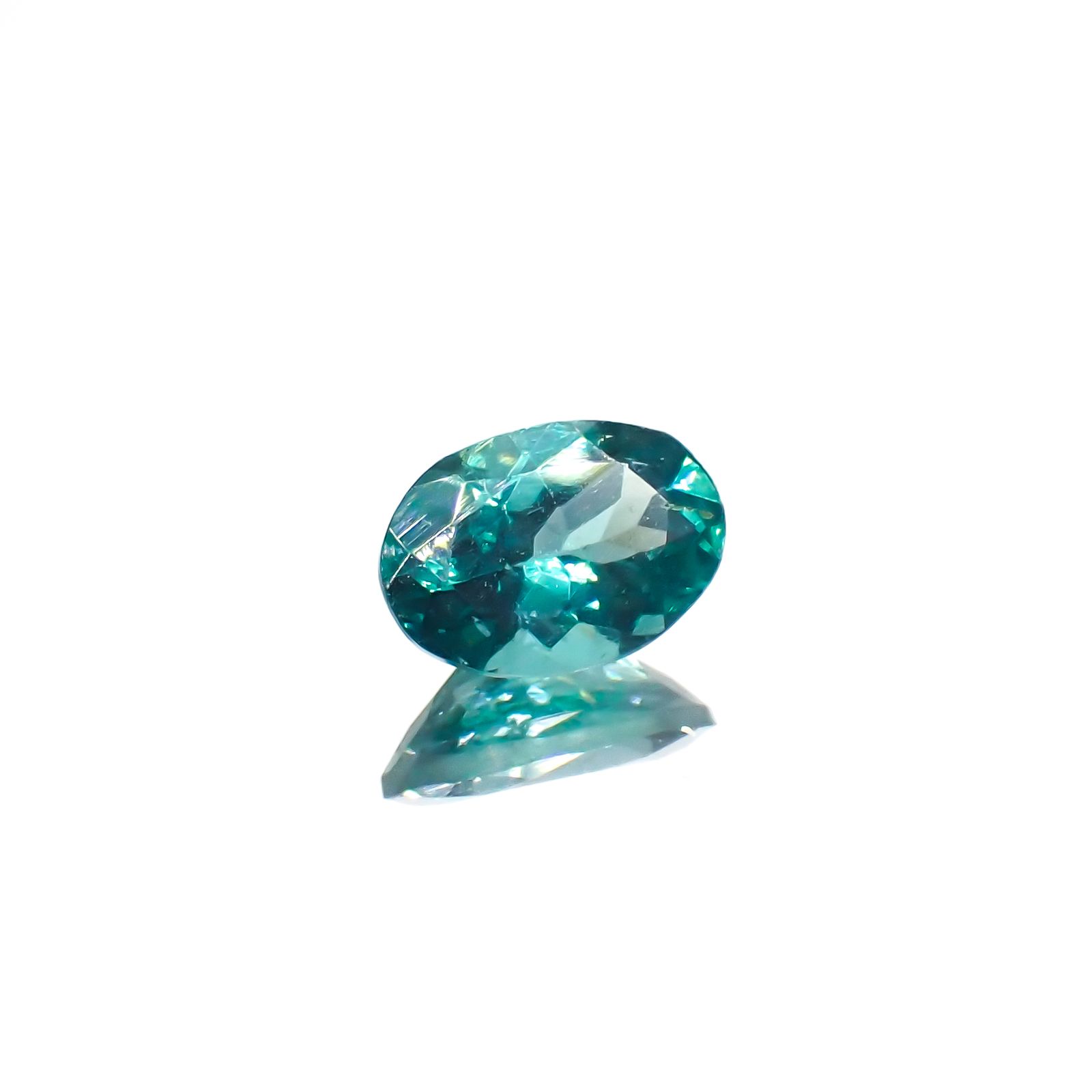 ノーブルモロキサイト マダガスカル産 0.68ct[231224683]6.9x4.7mm前後