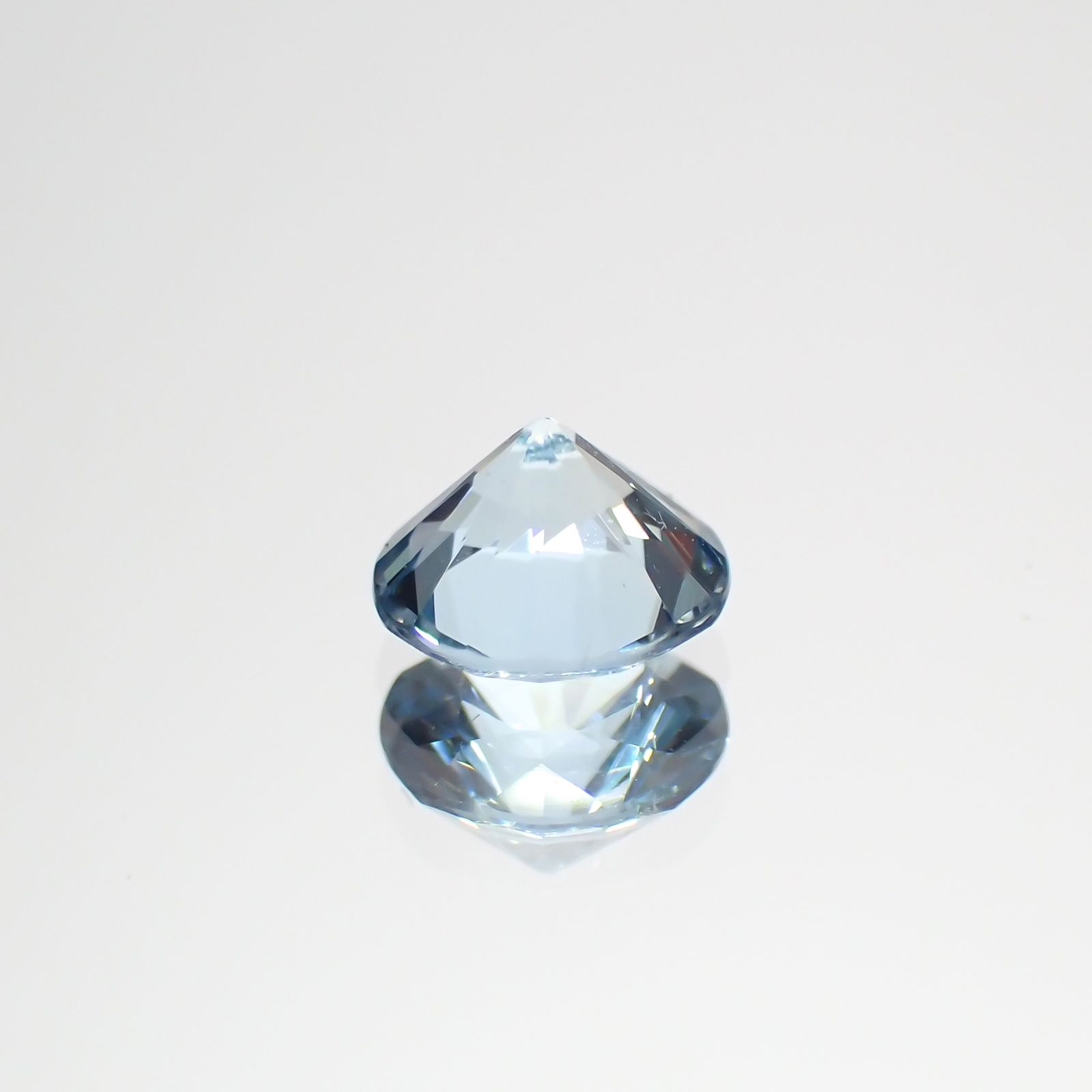 アクアマリン(宝石名アクアマリン)モザンビーク産 0.42ct 識別済[230421766]5.1x5mm前後
