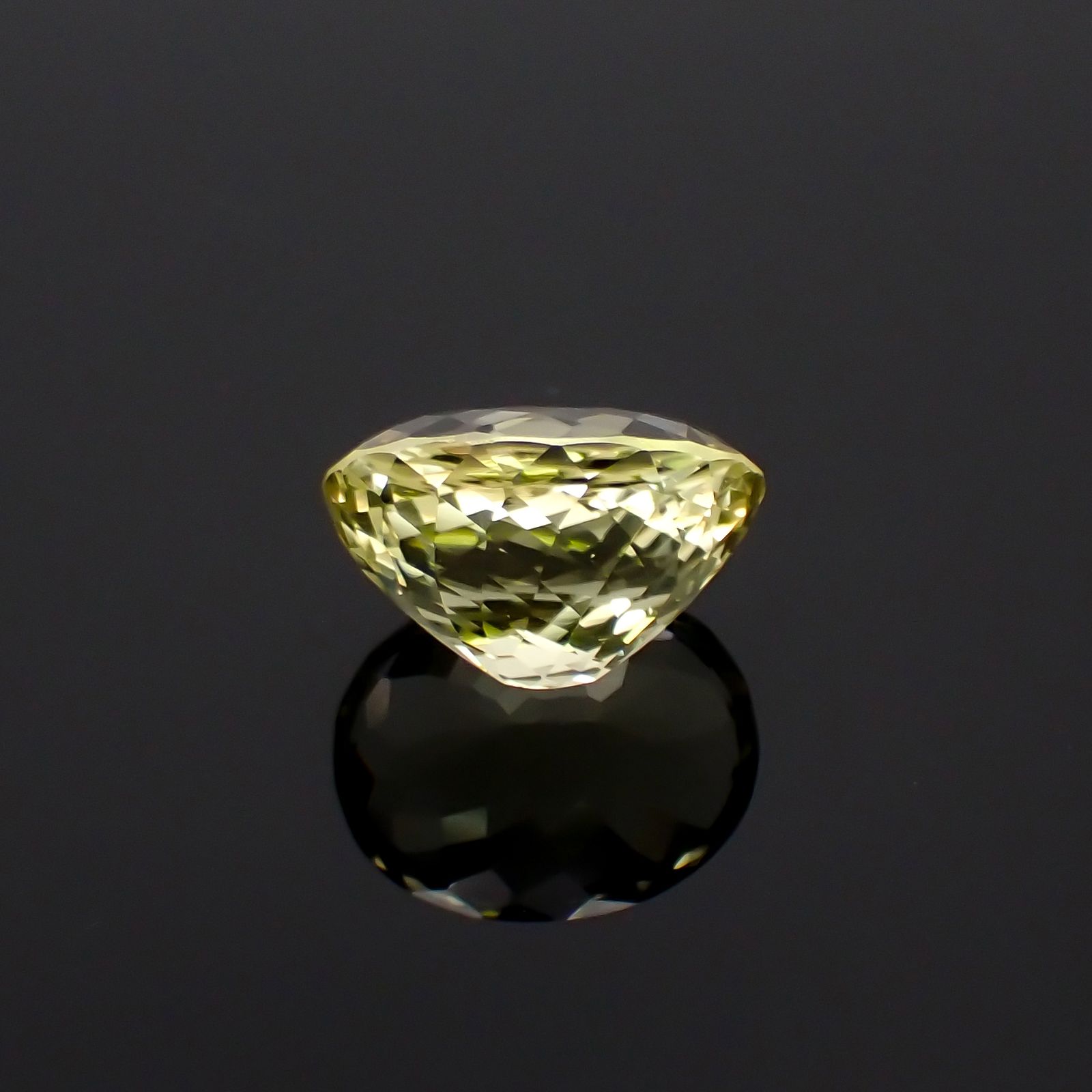 イエロースポジュミン ブラジル産 17.25ct[231224459]17.3x13.9mm前後