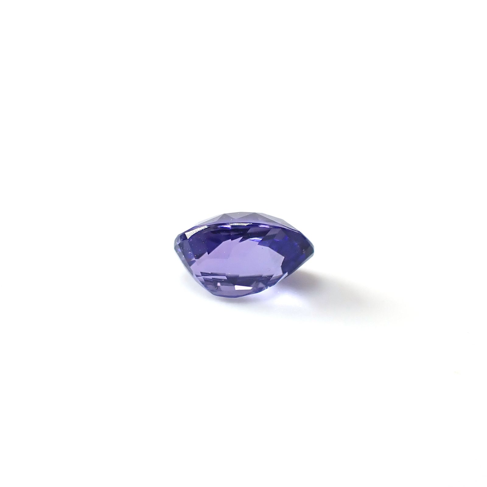 バイオレットサファイア 非加熱(宝石名バイオレット・サファイア)スリランカ/マダガスカル産 1.59ct GIT鑑付[250931152]7.69x5.43mm前後