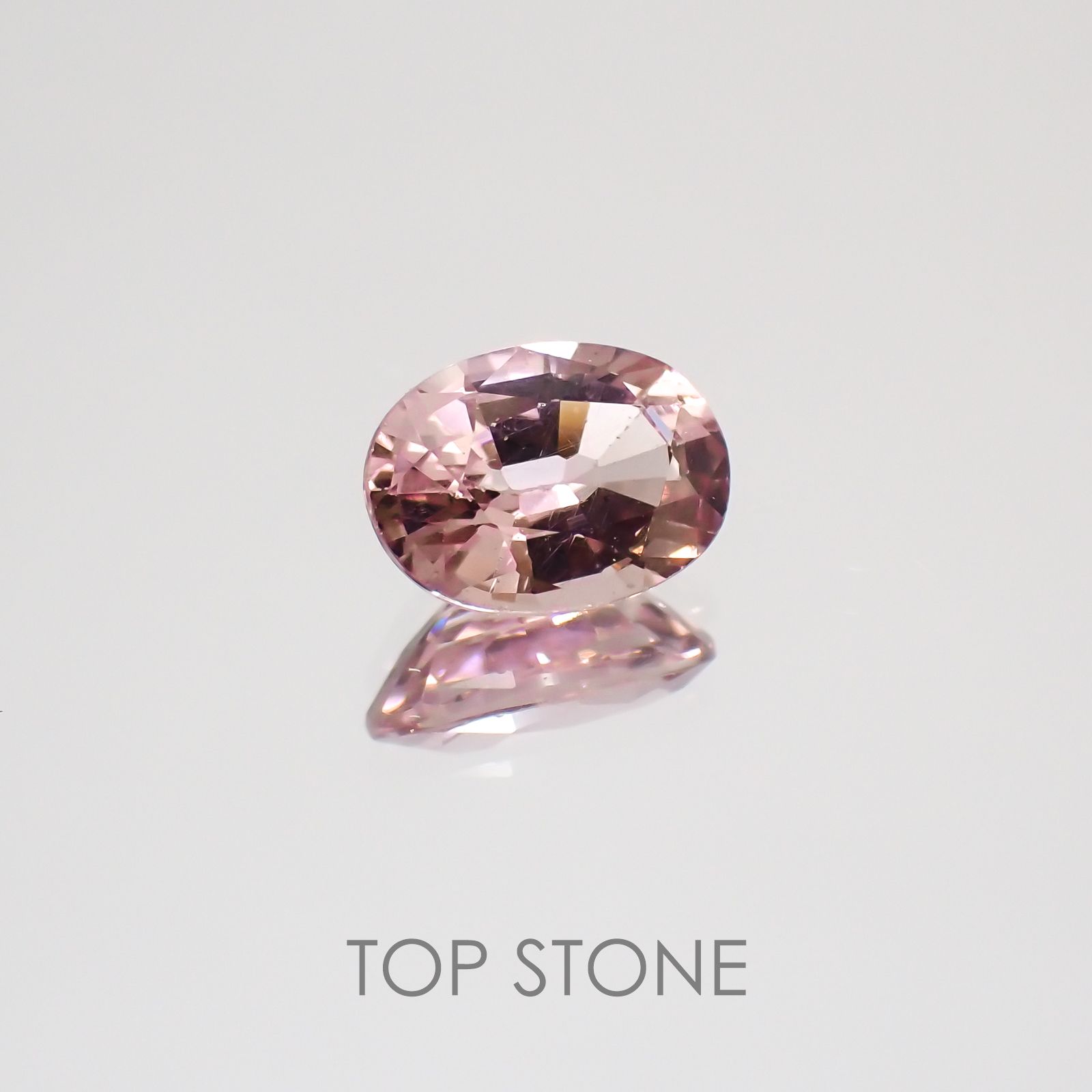 マラヤガーネット(宝石名ガーネット) タンザニア産 1.00ct 識別済[21019215]7×5.1mm前後