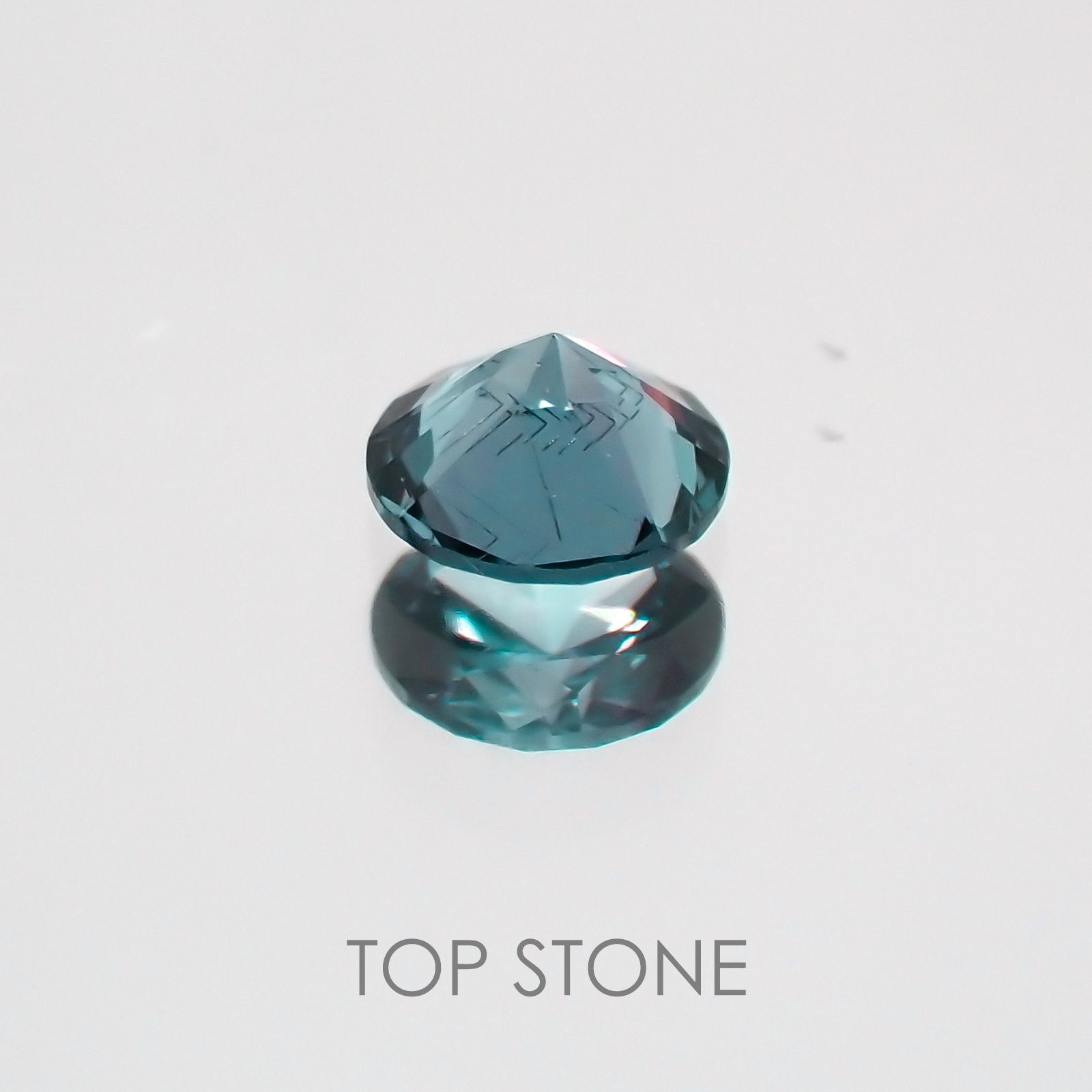 カラーチェンジガーネット(アレキタイプ) マダガスカル・ベキリー産 ルース 0.135ct[21029483]3.3×3.3mm前後