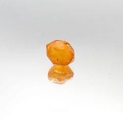 スペサルティンガーネット マンダリンオレンジカラー(宝石名ガーネット)タンザニア産 1.80ct 識別済[230823126]7.1x6.3mm前後