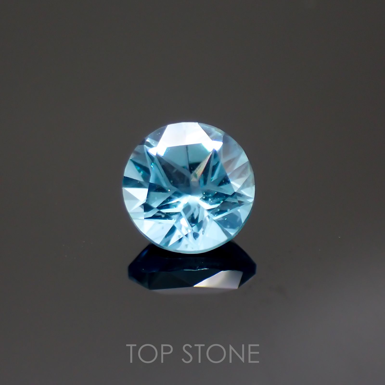 ◇特殊カット◇スイスブルートパーズ(宝石名ブルー・トパーズ) ブラジル産 1.06ct 識別済[211013016]6×6mm前後