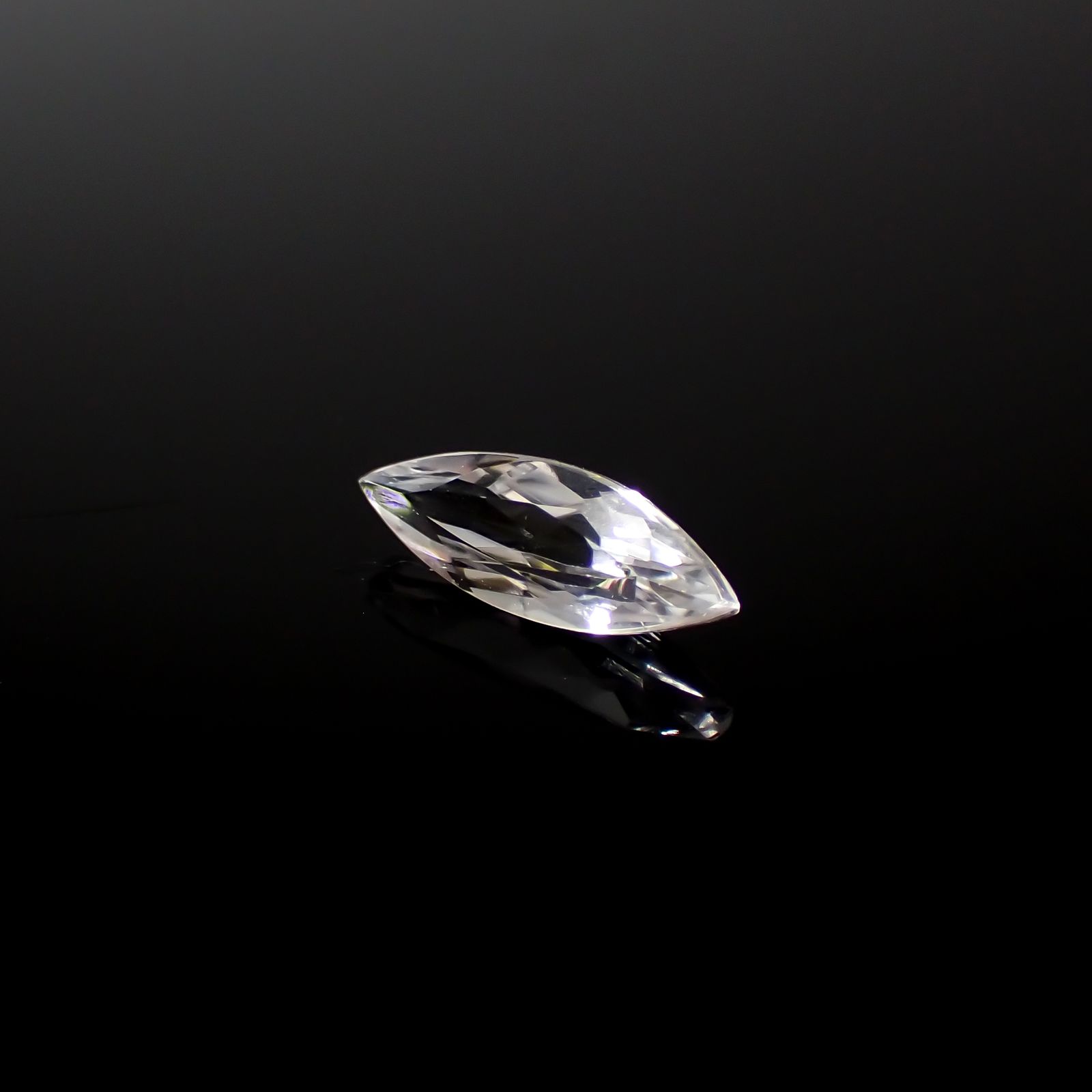 フェナカイト ブラジル産 0.71ct[240226271]10.8x3.7mm前後