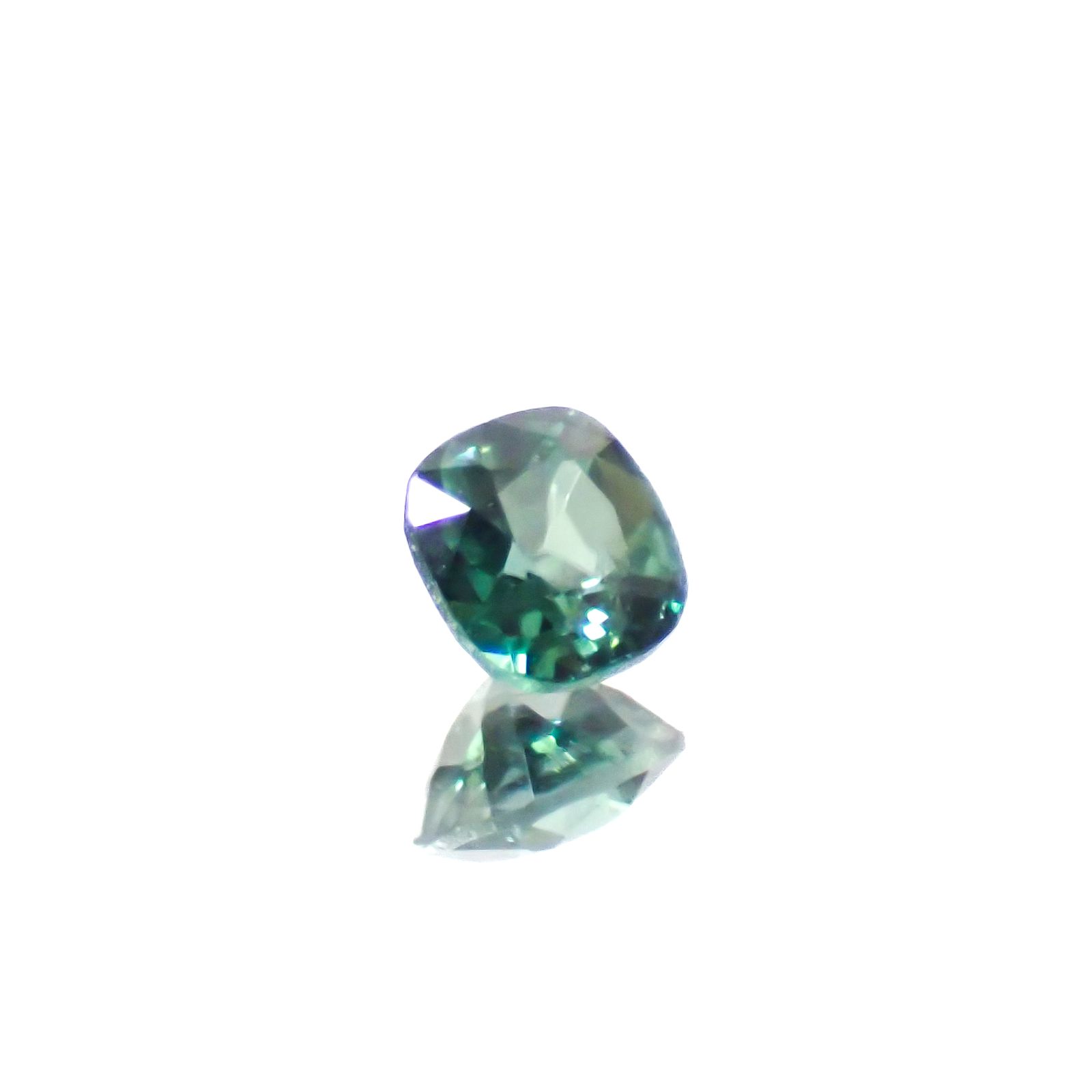 リバースカラーチェンジジルコン ミャンマー・モゴック産 0.43ct[240929172]4x3.9mm前後