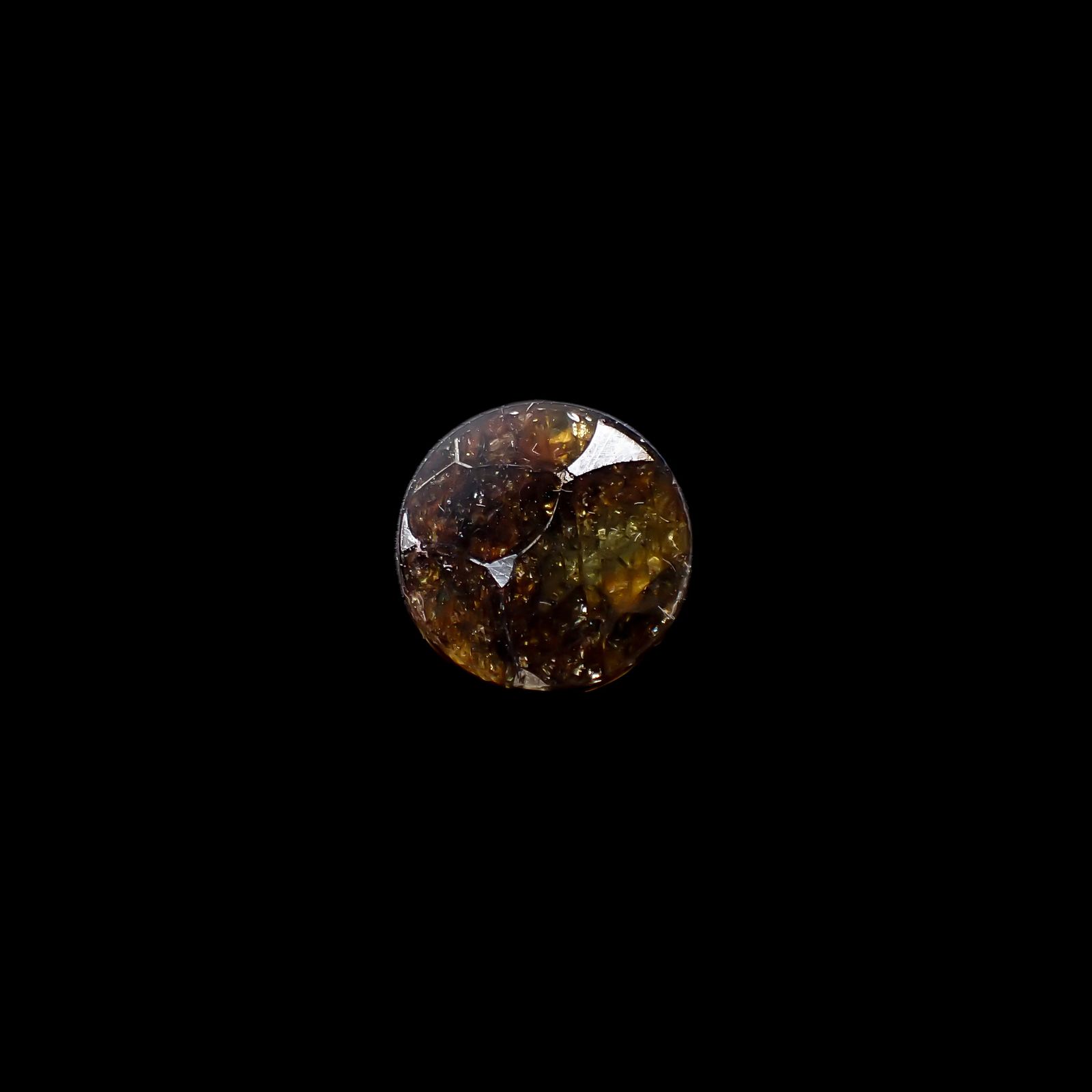 パラサイト隕石Sericho トリプレット 発見地:ケニア 3.74ct[240527652]12.1x12.1mm前後