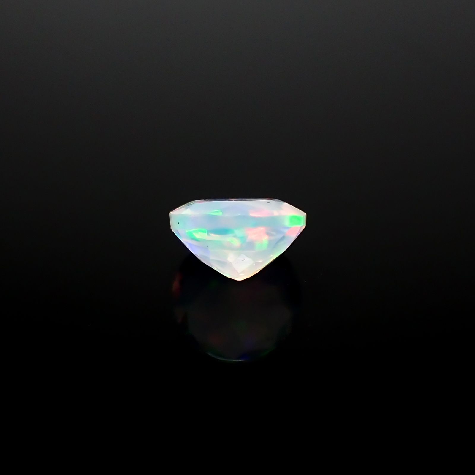 エチオピアオパール エチオピア産 0.55ct[240226240]6.1x6.1mm前後
