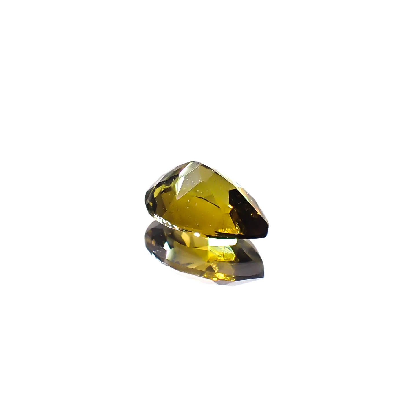 クリノゾイサイト(宝石名クリノゾイサイト)パキスタン産 0.78ct 識別済[250630594]7.3x4.9mm前後