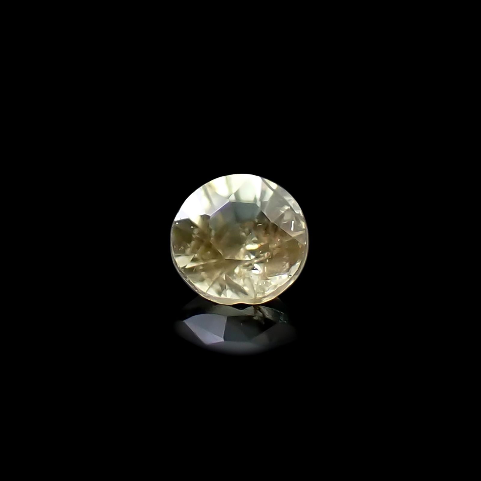 パラサイティックペリドット 採取地:ロシア・セイムチャン 0.031ct / 2x2mm前後 [260632349]