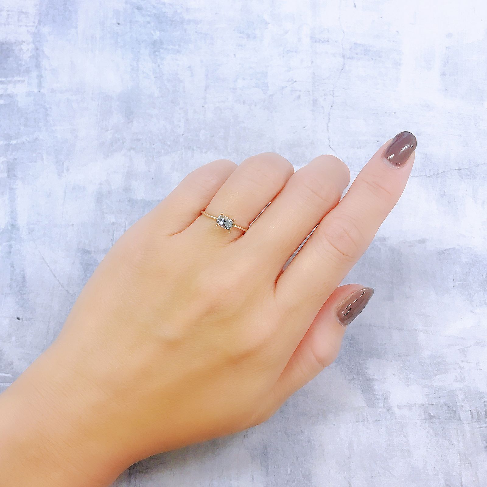 アイスブルーサファイア(宝石名サファイア)スリランカ/マダガスカル産 0.54ct 識別済[220918076]5.4x3.7mm前後