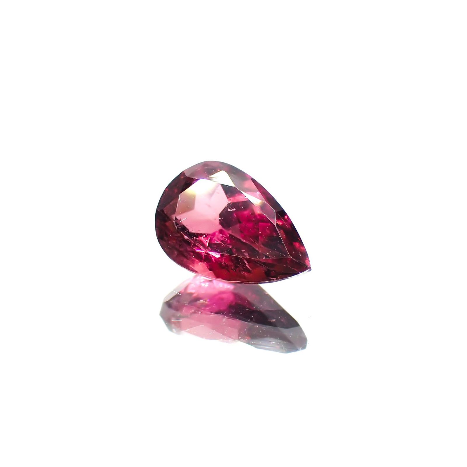 パープルトルマリン(宝石名パープル・トルマリン) ブラジル産 識別済 1.41ct / 9x6.1mm前後 [260313576]