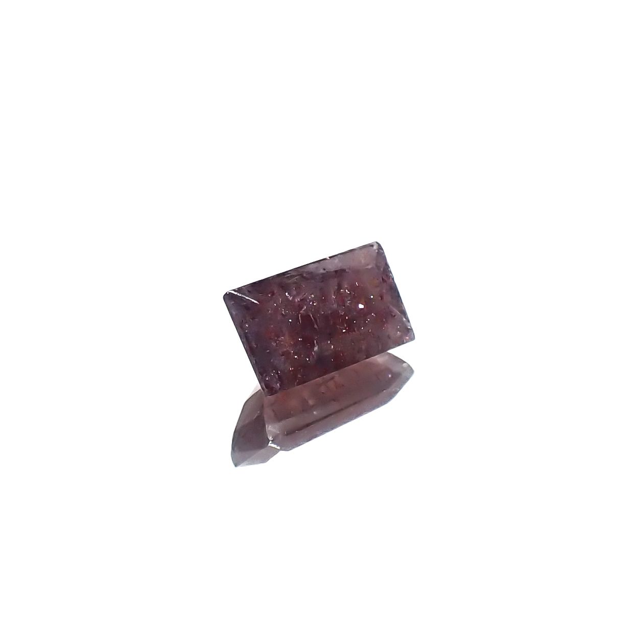 ブラッドショットアイオライト インド産 1.92ct[240125384]9.5x5.7mm前後
