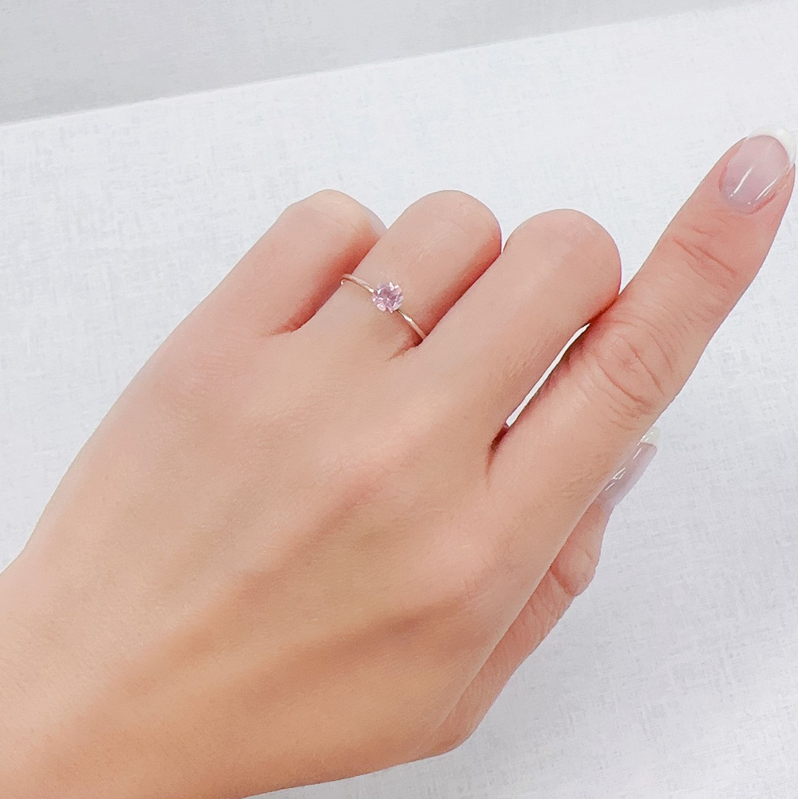 シルキーピンクスピネル タンザニア産 0.45ct[230421582]4.5x4.5mm前後