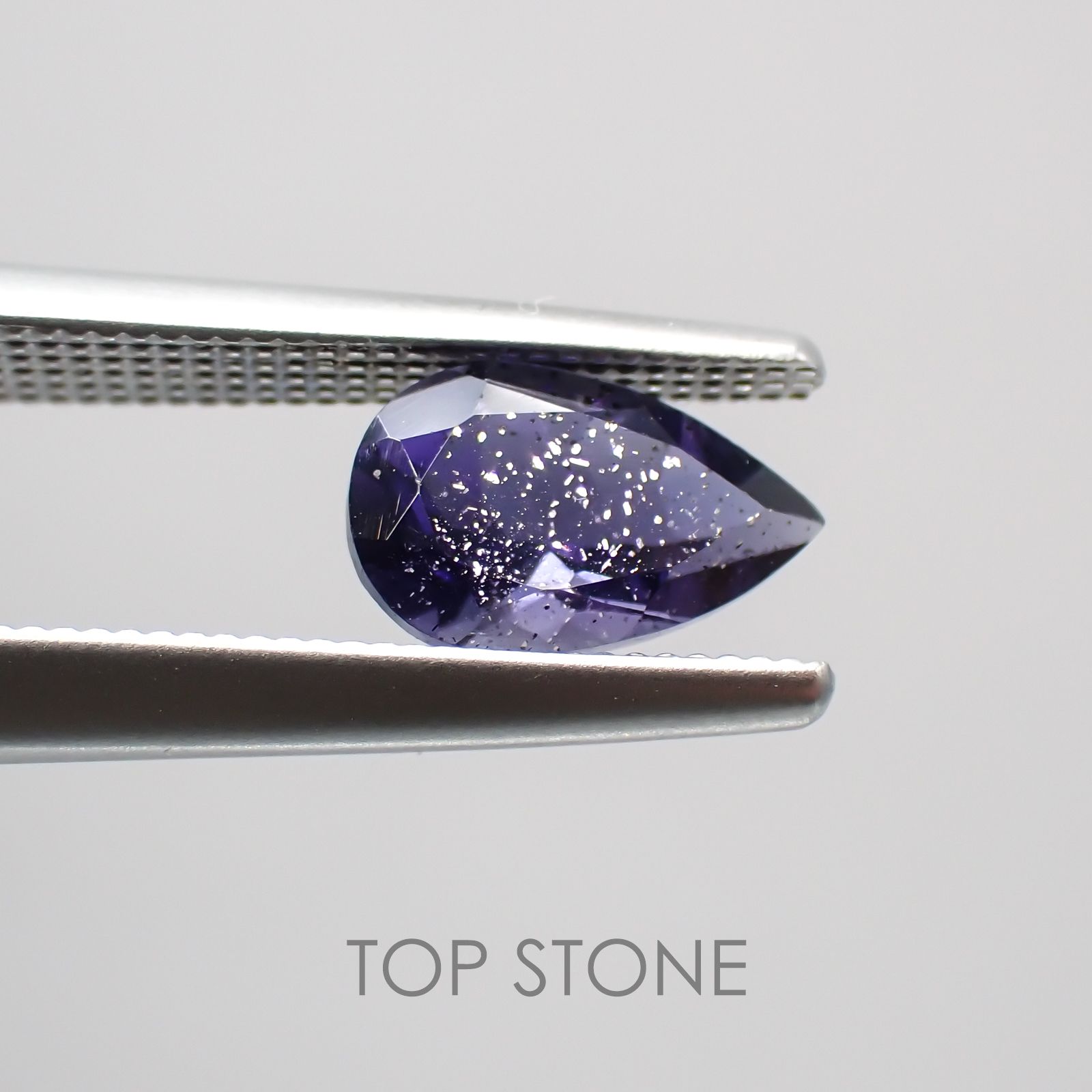 アイオライトサンストーン ブラジル・インド産 ルース 0.75ct[210310443]7.9×5.1mm前後