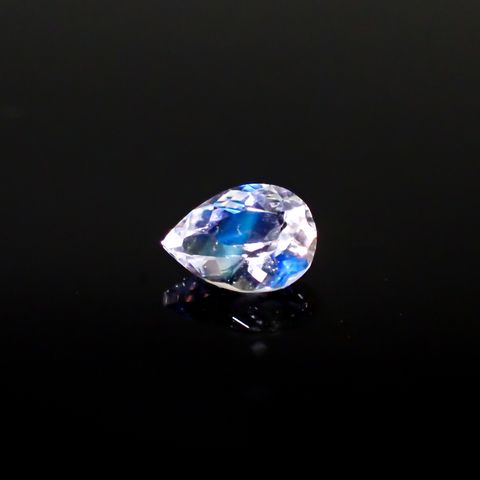 レインボームーンストーン ザンビア産 0.31ct[240828618]5.5x4mm前後