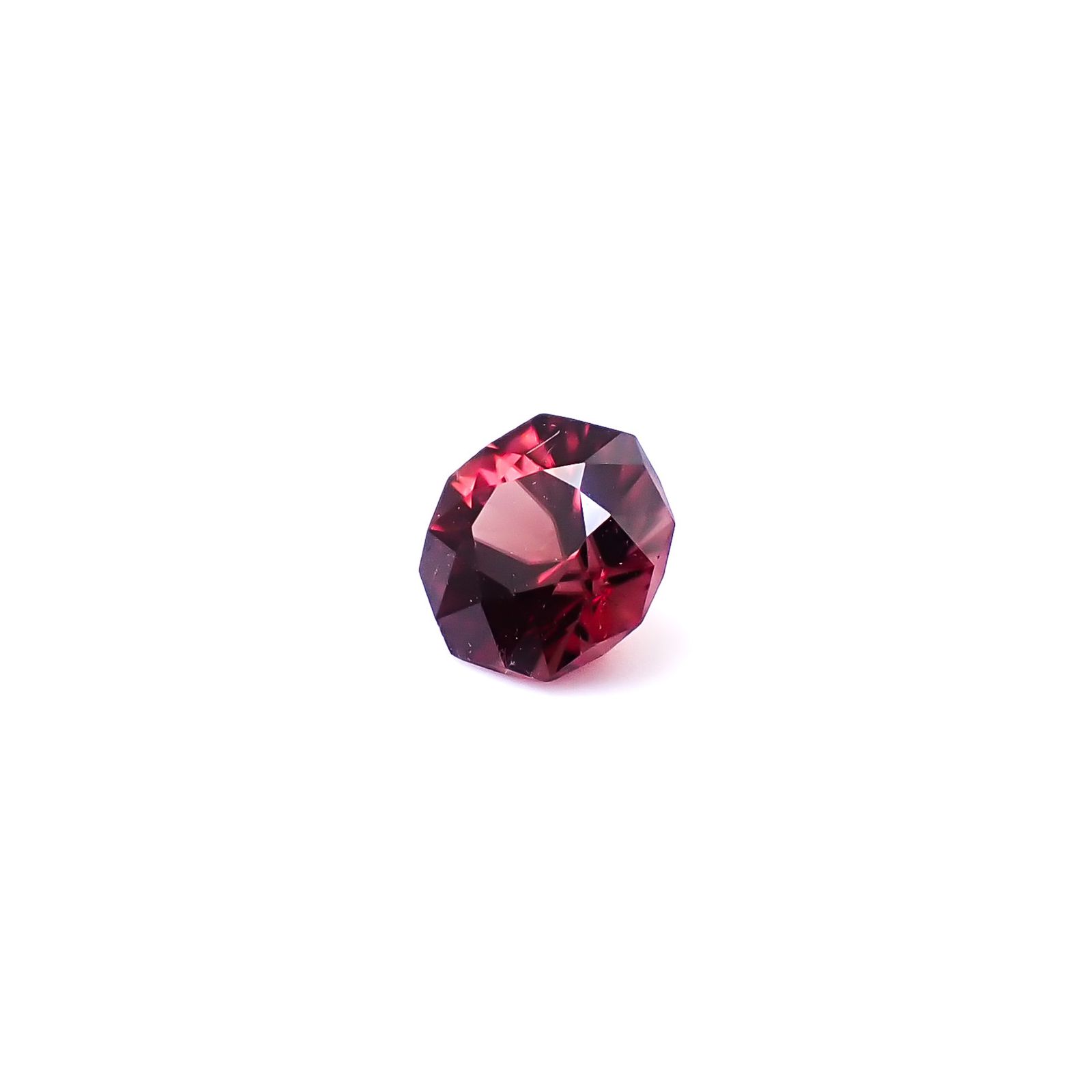 ◇オクタゴンカット◇レッドジルコン(宝石名ジルコン)スリランカ/カンボジア産 識別済 0.75ct / 5.1x5mm前後 [260732553]