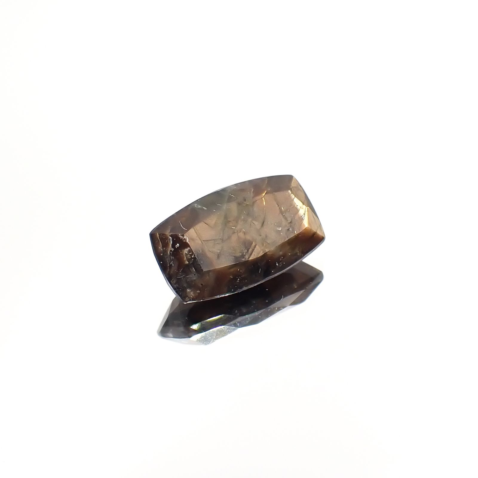 ゴールドシーンサファイア非加熱 ケニア産 4.73ct[230321338]12.9x7.4mm前後