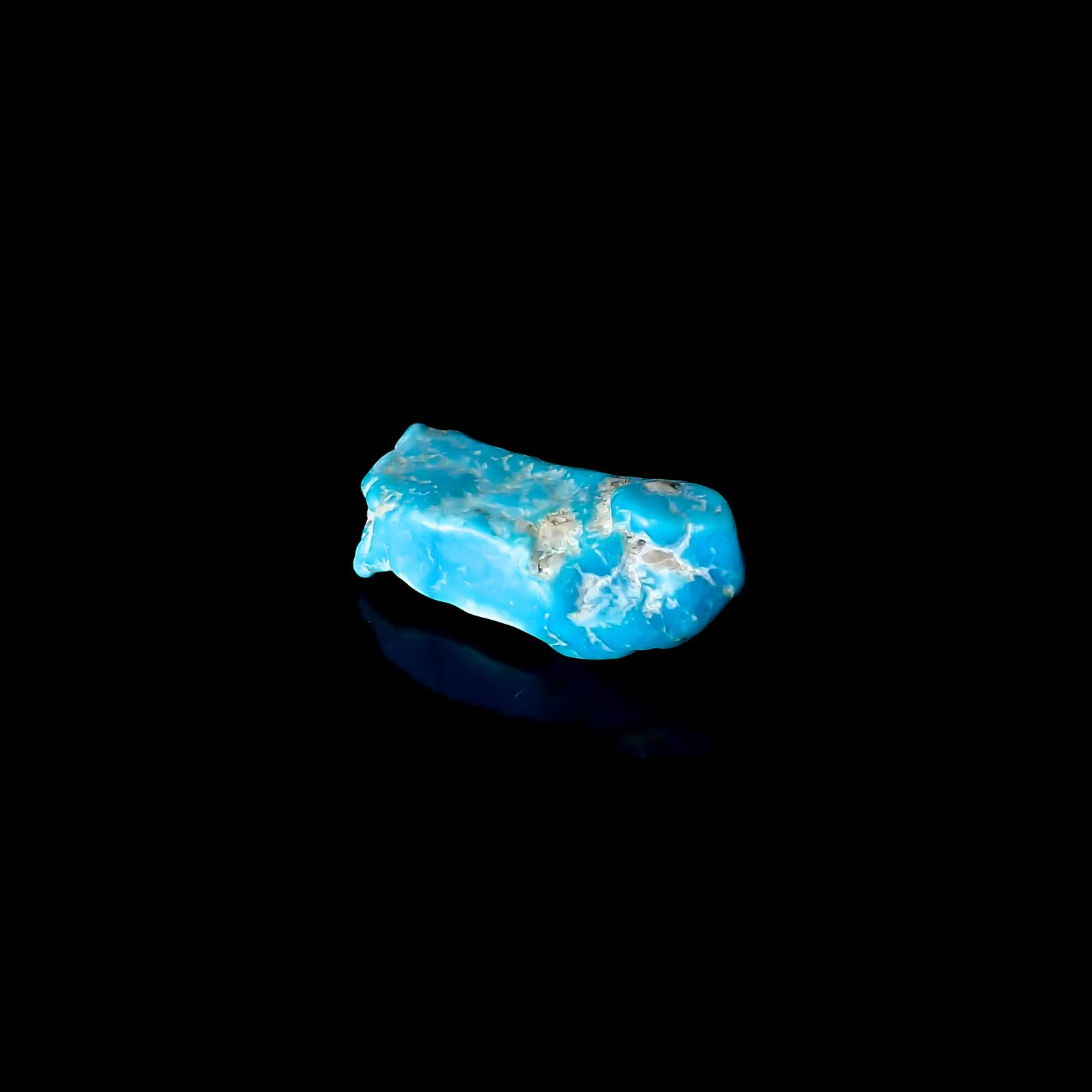 ターコイズ 原石 アメリカ・アリゾナ州キングマン産 11.13ct[240226370]21.9x10.4mm前後