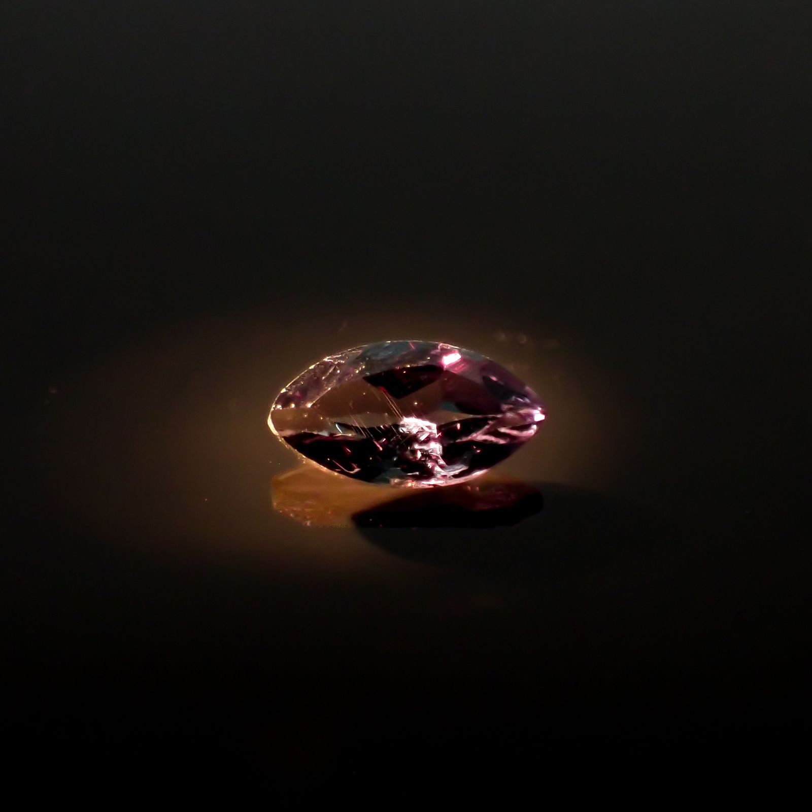 ベキリーブルーガーネット（カラーチェンジガーネット アレキタイプ） マダガスカル・ベキリー産 0.19ct[240628284]5x2.6mm前後