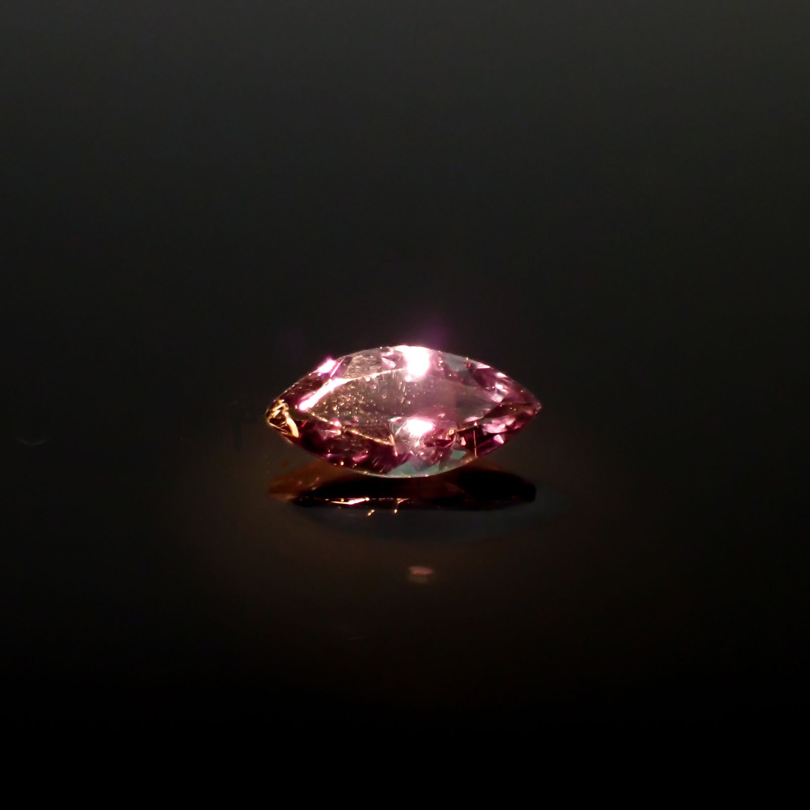 ベキリーブルーガーネット（カラーチェンジガーネット アレキタイプ） マダガスカル・ベキリー産 0.21ct[240628285]5.8x2.9mm前後