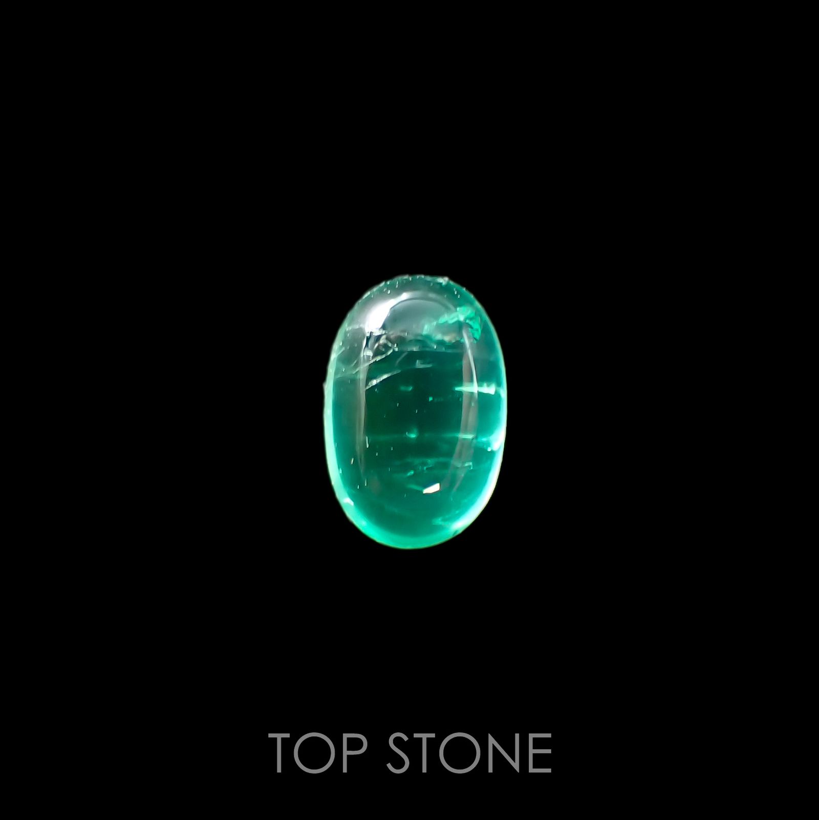 エメラルドキャッツアイ(宝石名エメラルド)コロンビア産 0.62ct 識別済[220115181]6.6x4.4mm前後