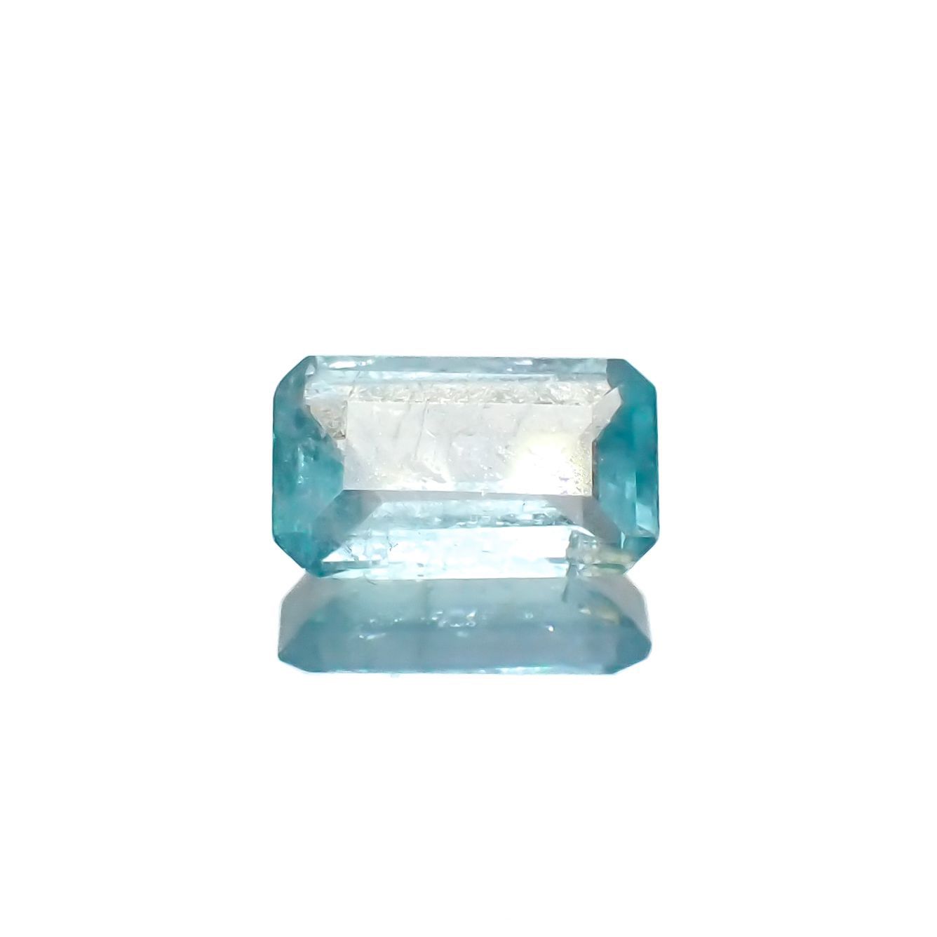 ユークレース(宝石名ブルー・ユークレース)コロンビア産 0.767ct ソ付(彩珠)[221018857]7.5x4.6mm前後