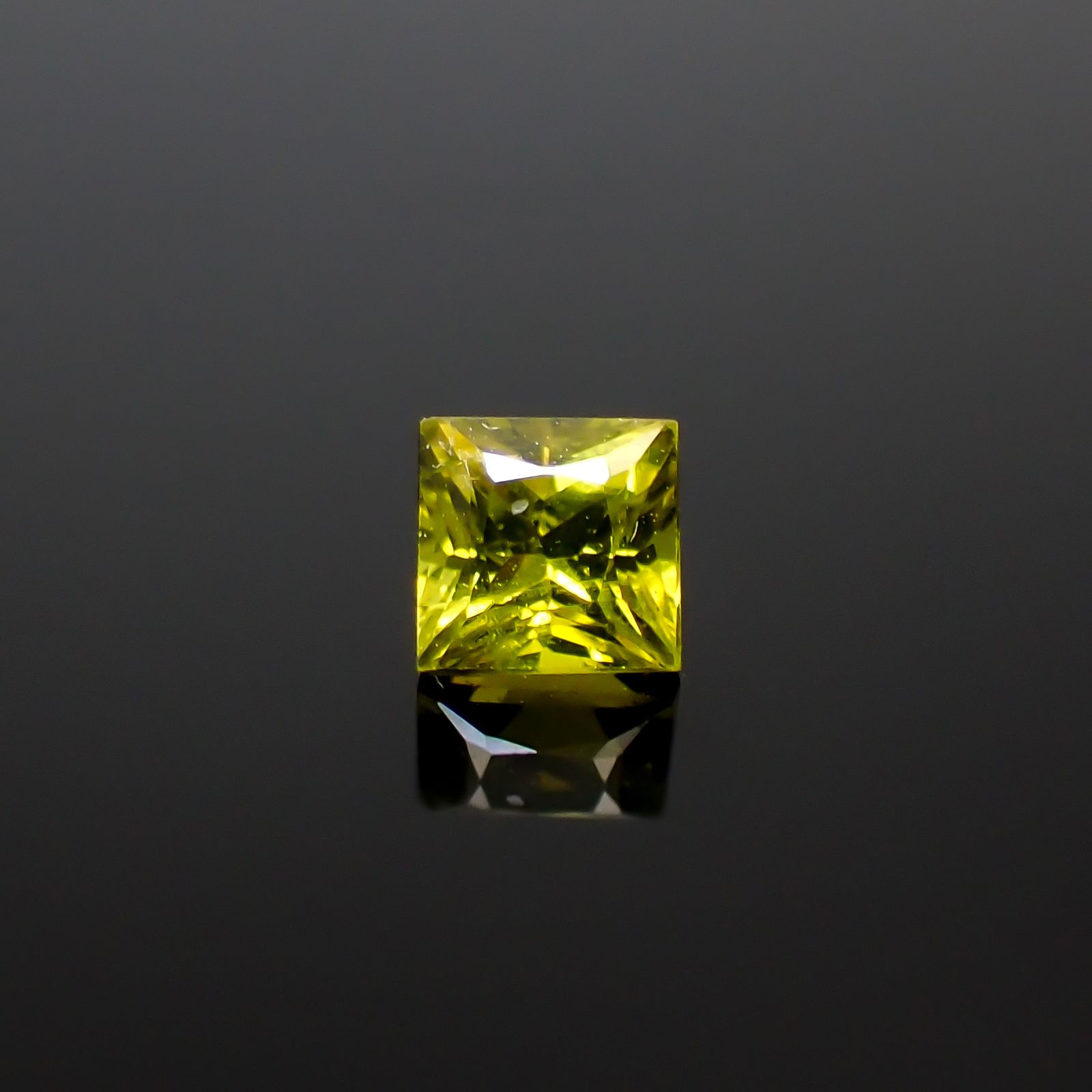 ◇プリンセスカット◇クリソベリル スリランカ/マダガスカル産 0.25ct [250330008]3.2x3.2mm前後