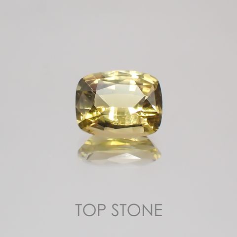 コーネルピン(宝石名コーネルピン) スリランカ産 1.59ct 識別済[21018933]7.9×6.3mm前後