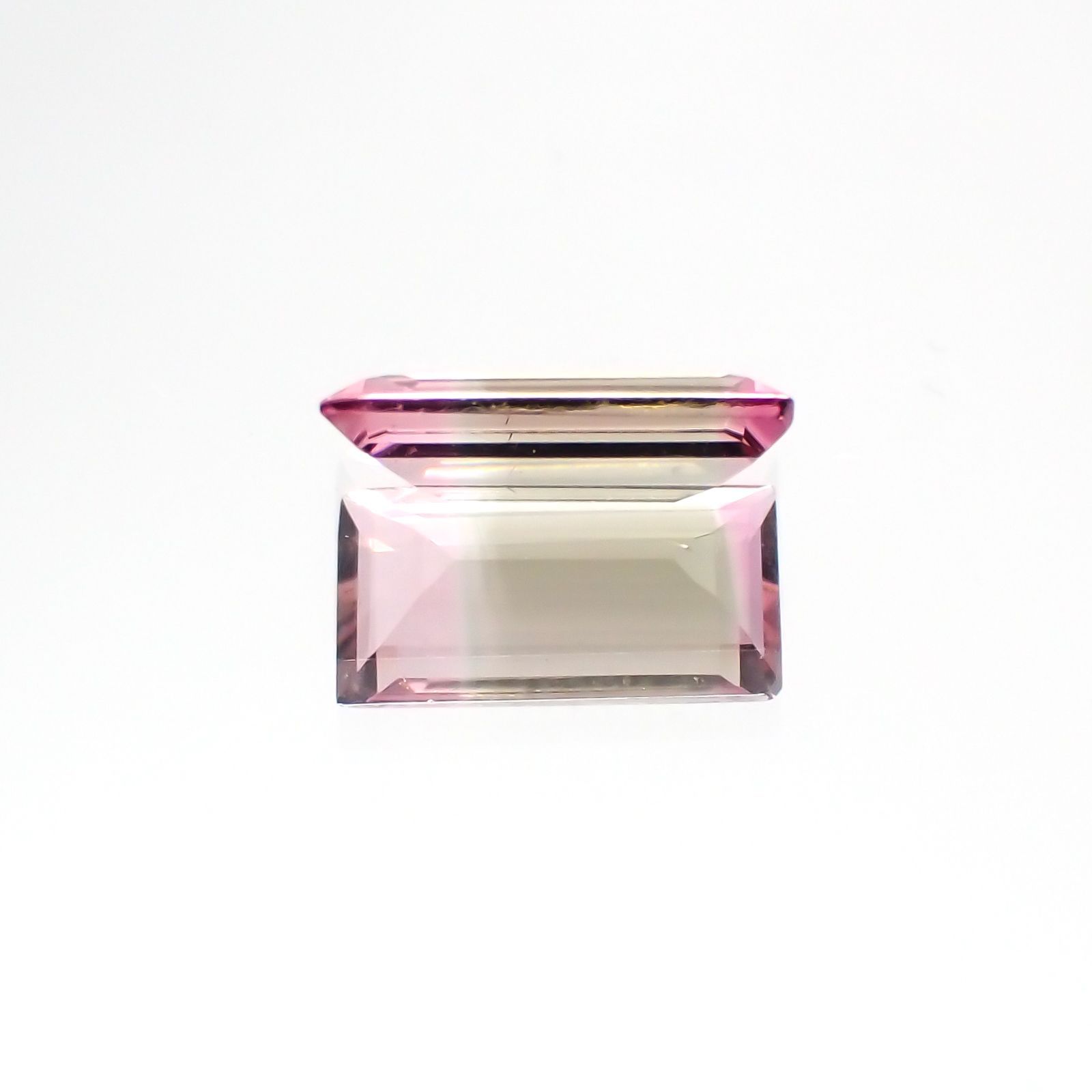 バイカラートルマリン(宝石名バイカラー・トルマリン)ブラジル産 0.70ct 識別済[231124212]8.1x4.3mm前後