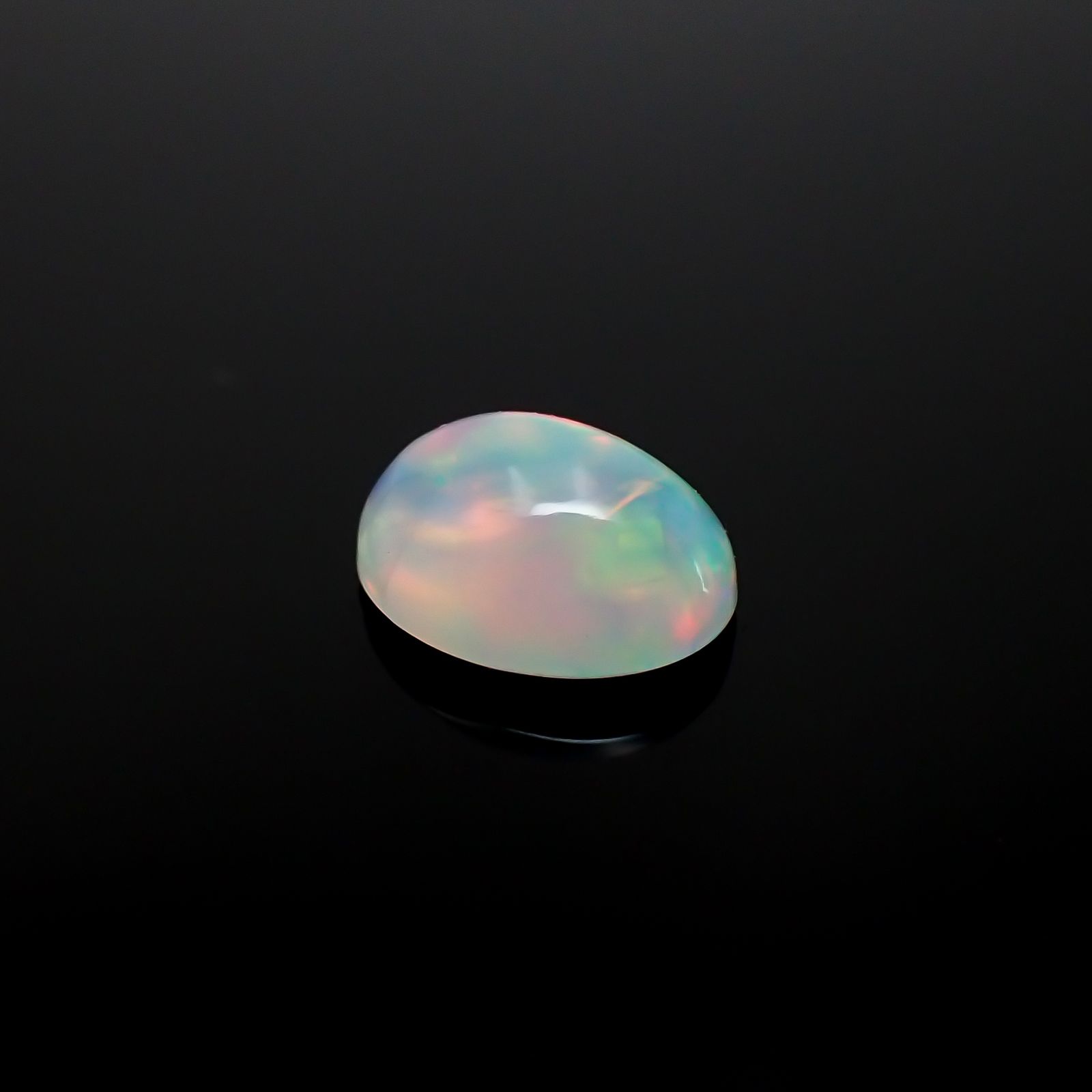 エチオピアオパール エチオピア産 0.88ct[230321044]7.9x6mm前後