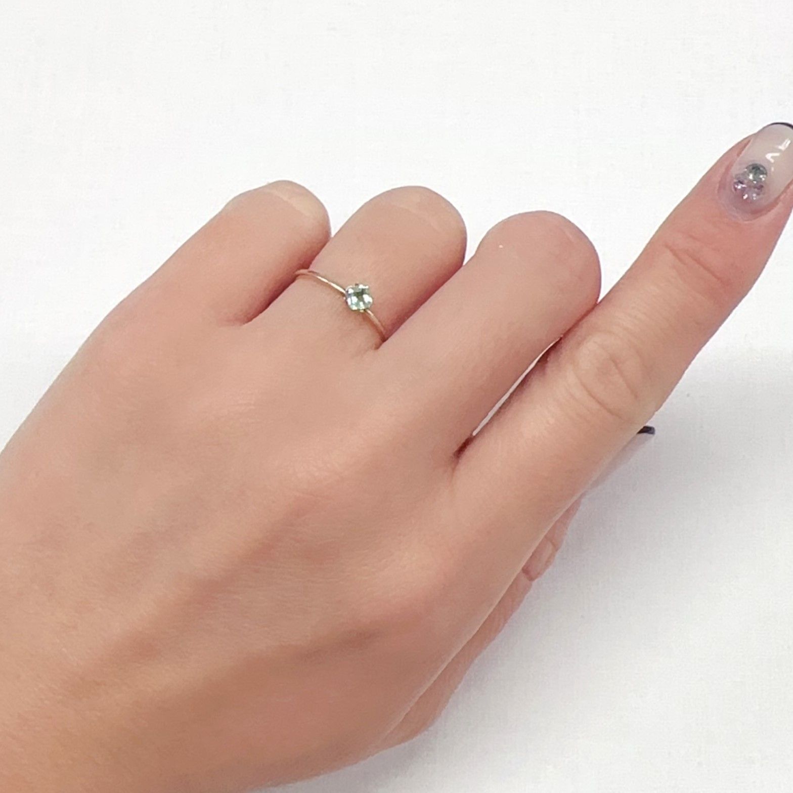 パステルカラーエメラルド コロンビア産 0.19ct[240225948]3.3x3.3mm前後