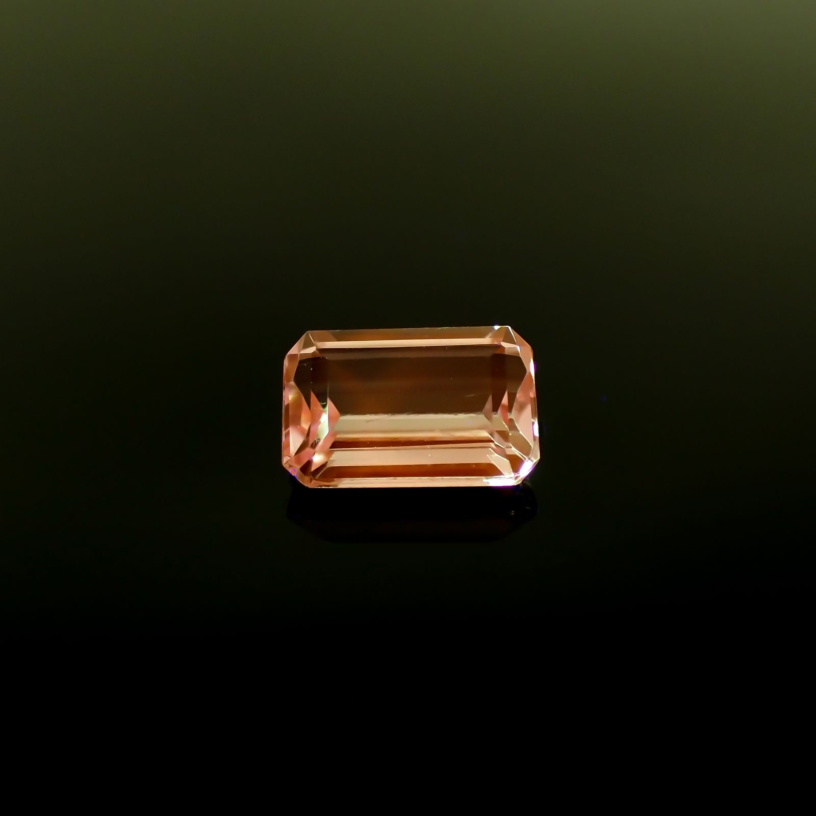 クンツァイト アフガニスタン産 3.43ct[231224710]10.9x7.2mm前後