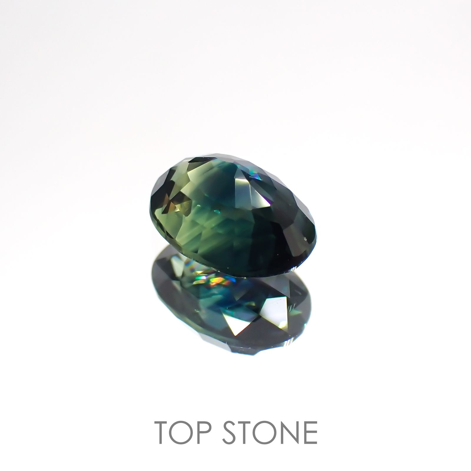 バイカラーサファイア(宝石名バイカラー・サファイア)マダガスカル/オーストラリア産 1.22ct 識別済[220114081]7.1x5.2mm前後