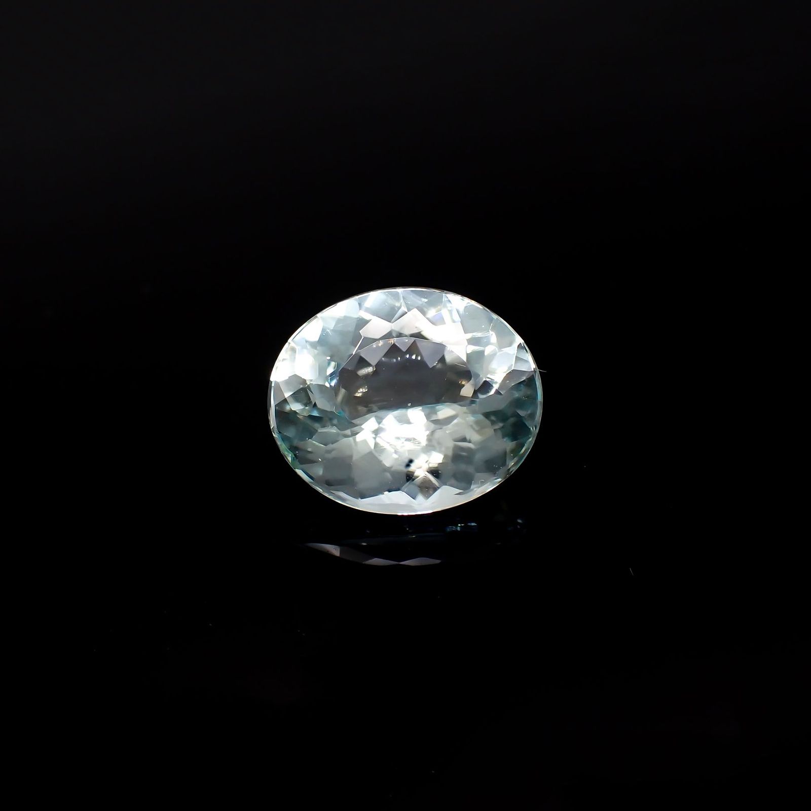モンテブラサイト(宝石名モンテブラサイト)マダガスカル産 識別済 4.61ct / 12x10.2mm前後 [220917738]