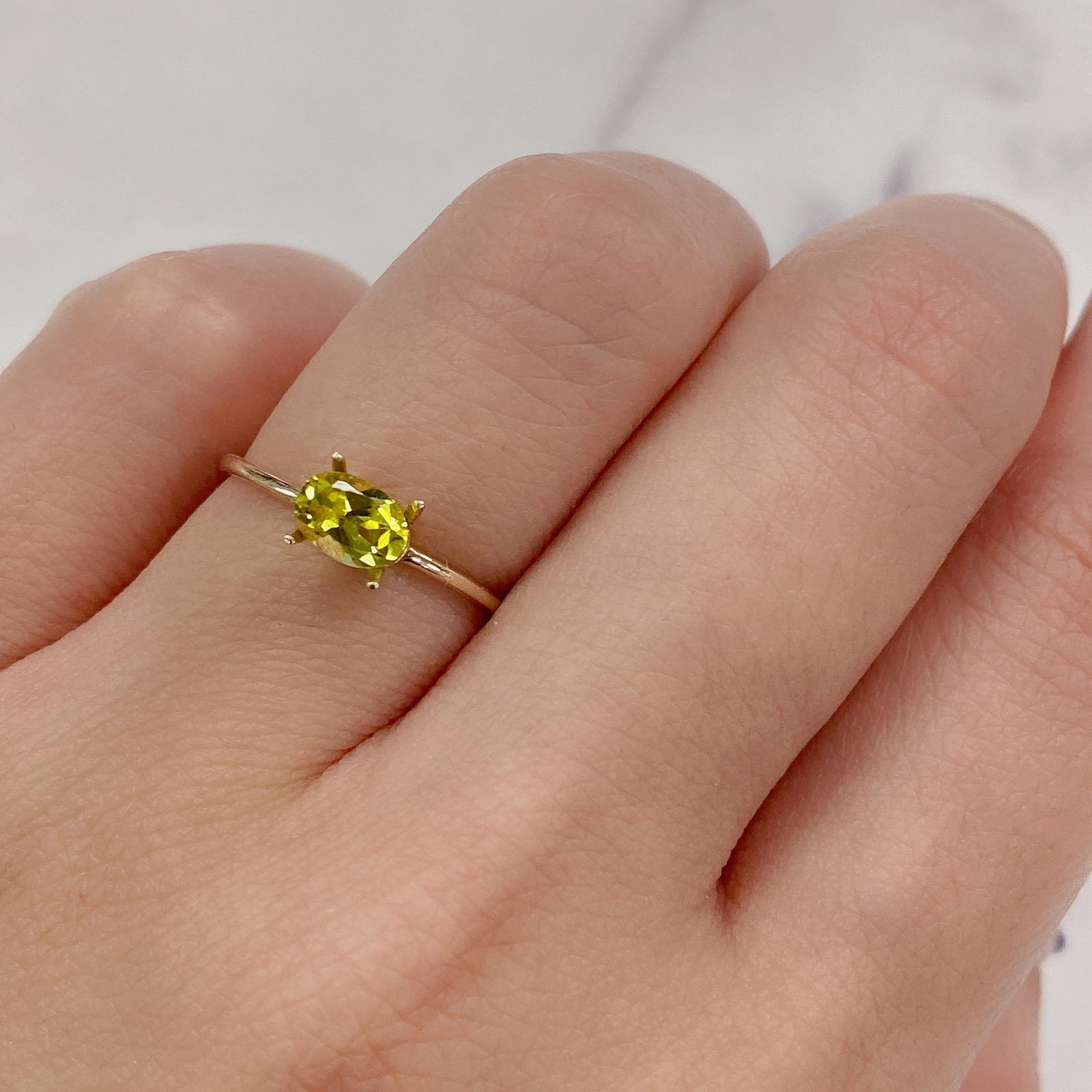 カナリートルマリン(宝石名トルマリン) ナイジェリア産 0.48ct 識別済[20128992]5.8×4mm前後
