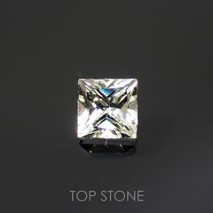 ◇プリンセスカット◇リューコガーネット(宝石名ホワイト グロッシュラー・ガーネット)ビルマ産 0.24ct 識別済[220115442]3.3x3.2mm前後