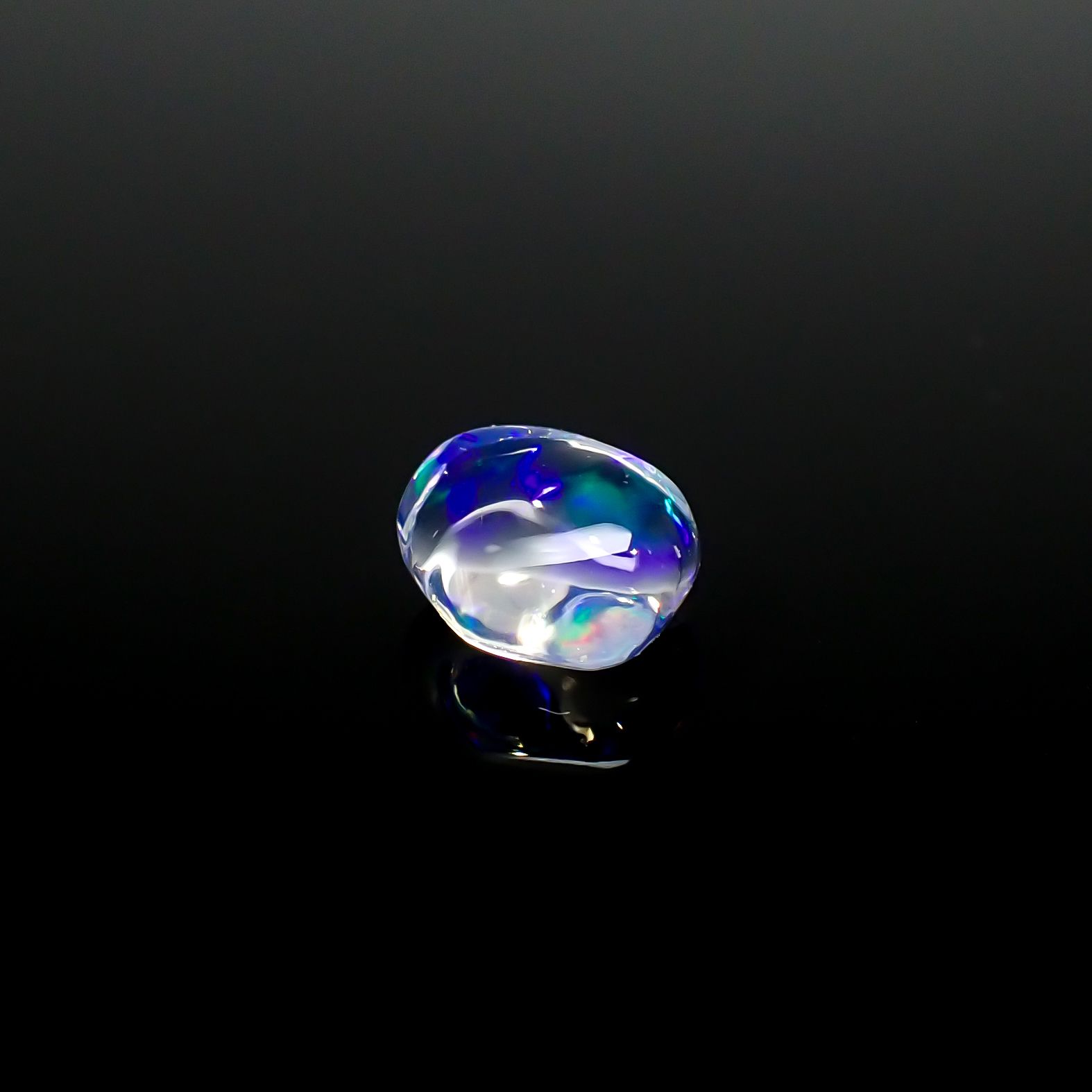 ウォーターオパール 原石 メキシコ産 0.78ct[240125312]6.5x5.7mm前後