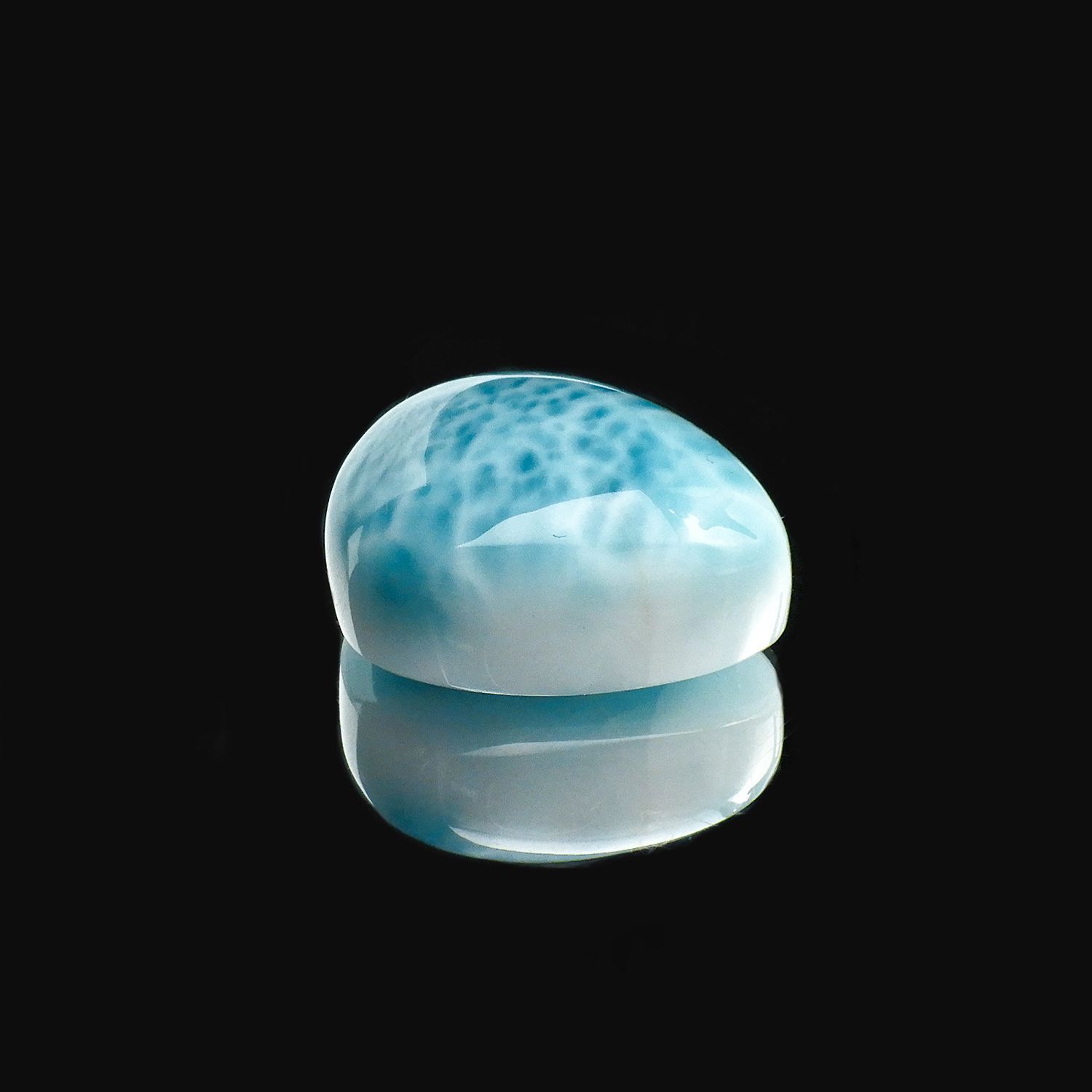 ラリマー(宝石名ブルー・ペクトライト) ドミニカ共和国産 29.38ct 識別済[210712096]20.3×16.9mm前後