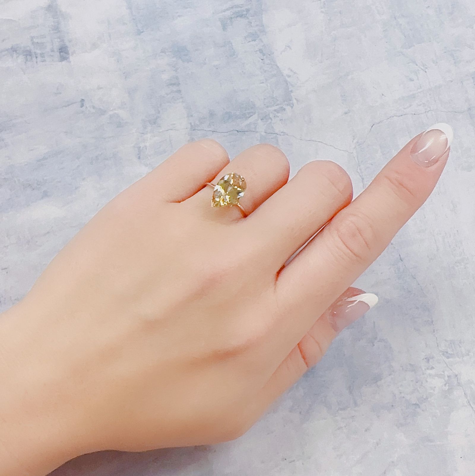 シンハライト(宝石名シンハライト)スリランカ産 3.87ct 識別済[221219702]12.8x8.2mm前後