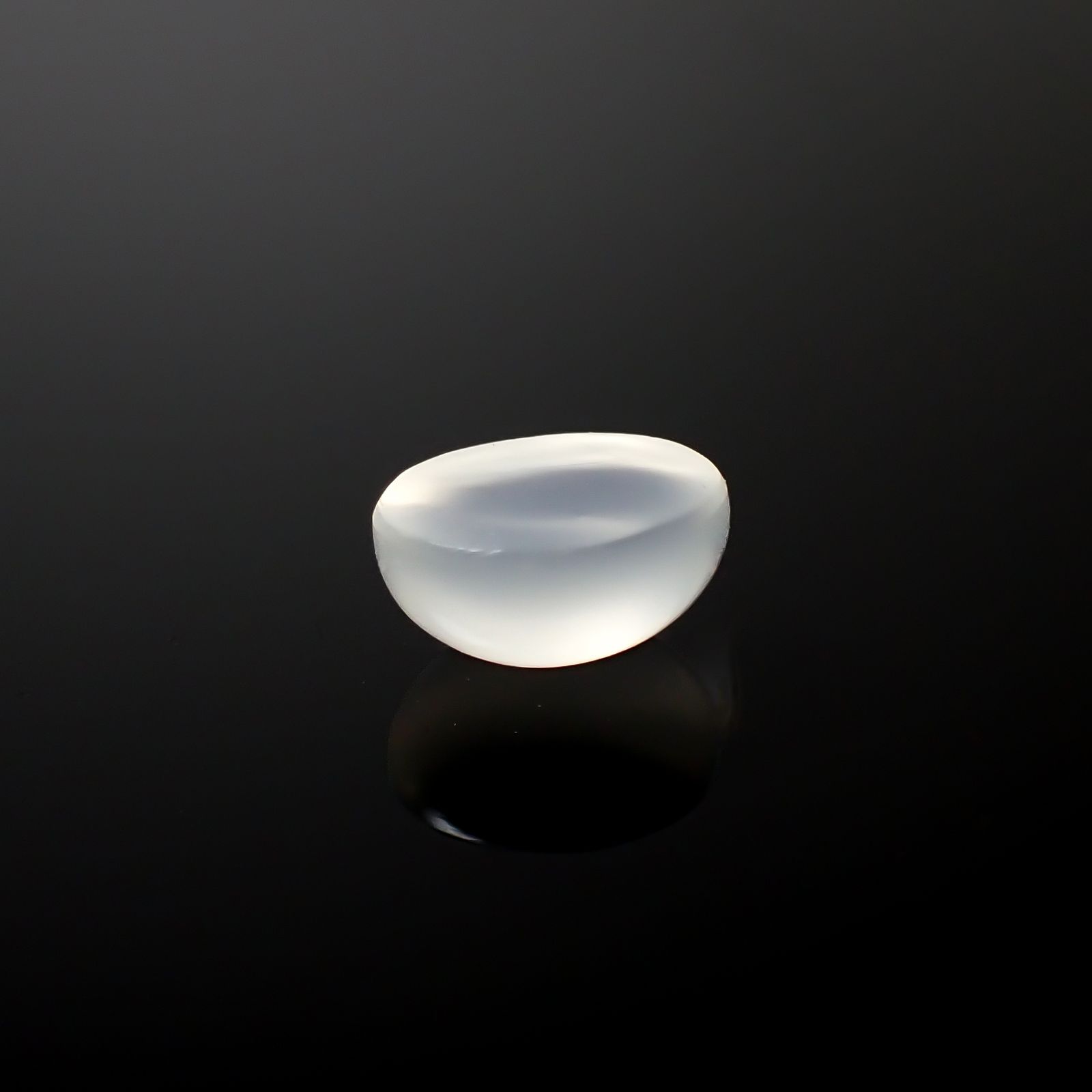 ムーンストーンキャッツアイ インド産 0.96ct[240527748]6.9x4.9mm前後