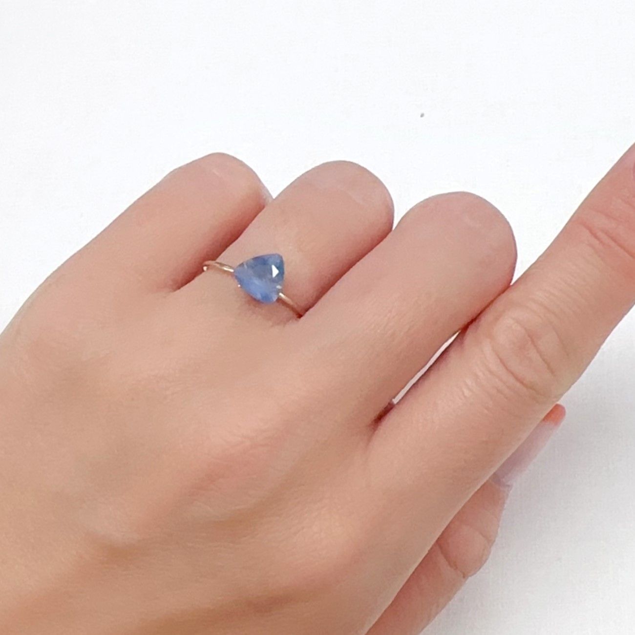 アパタイト キャッツアイ フルオレッセンス ジンバブエ産 1.38ct[240527581]7.3x7.1mm前後
