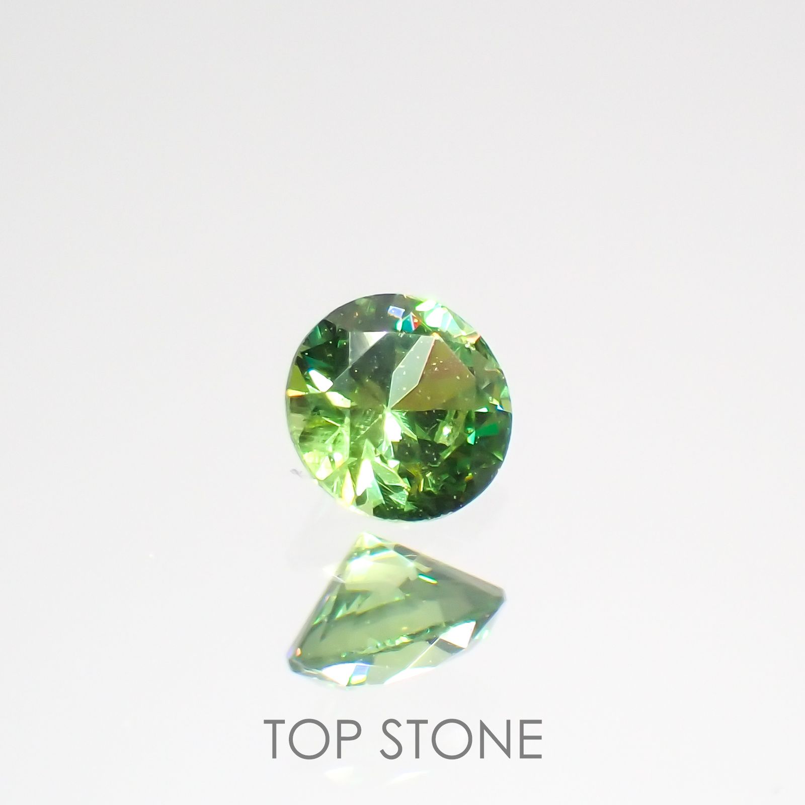 デマントイドガーネット(宝石名デマントイド・ガーネット)ロシア産 0.12ct 識別済[220616480]2.9x2.9mm前後
